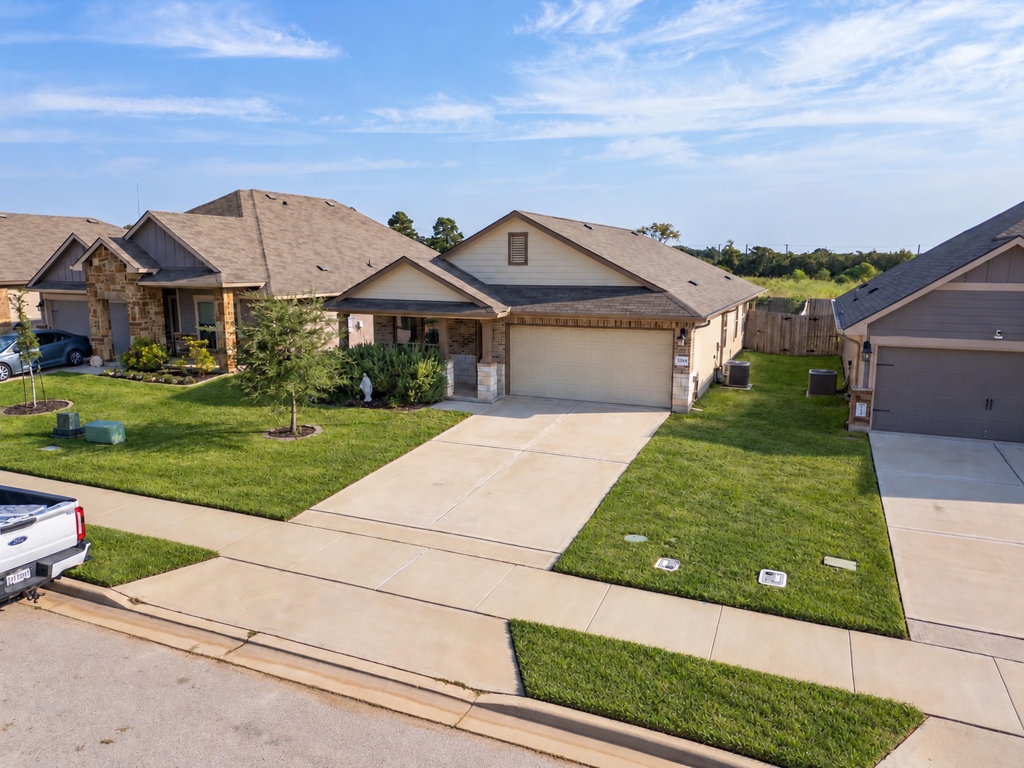 5244 Montague Loop Property Photo 1