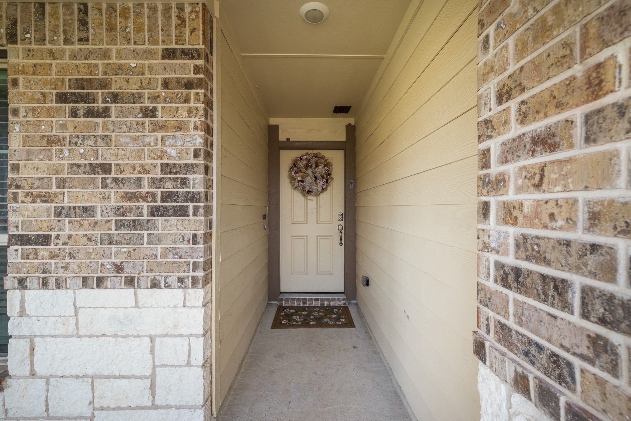 5244 Montague Loop Property Photo 5