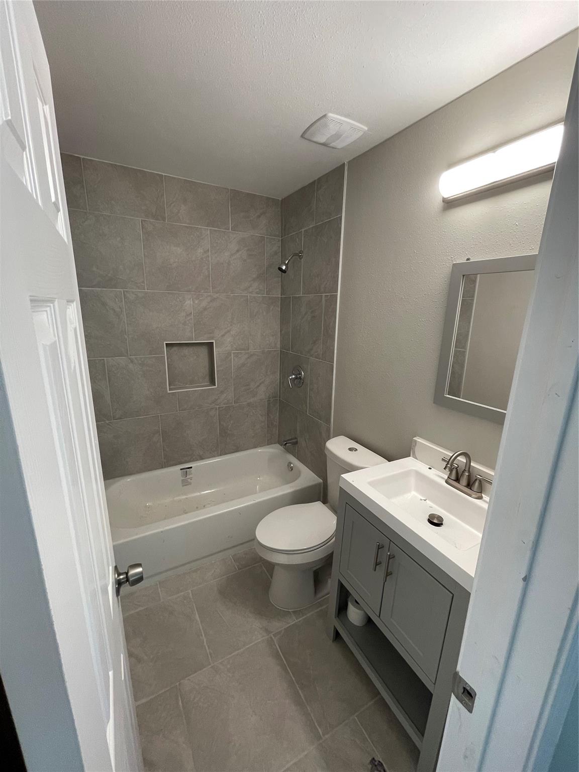 3211 Retta Street Property Photo 5