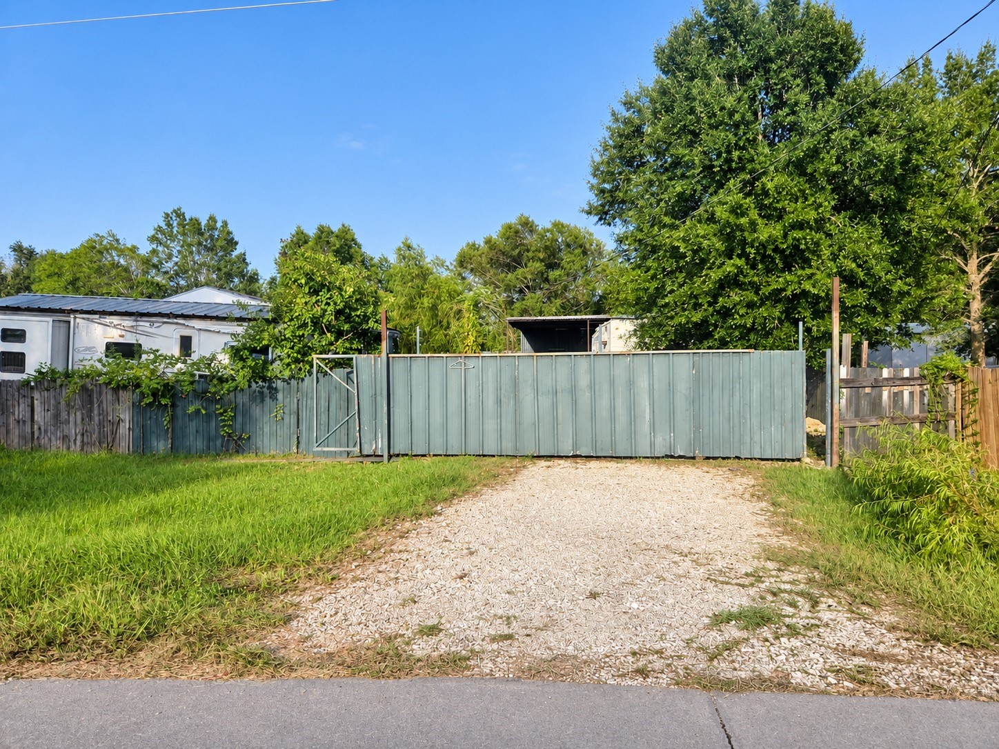 282 County Road 3406 Property Photo 9