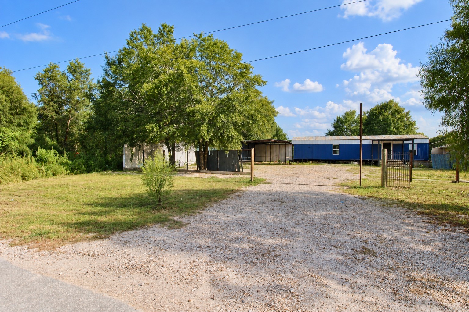 282 County Road 3406 Property Photo 10