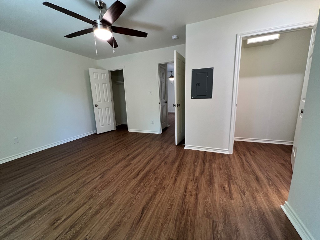 1231 Sycamore Avenue D Property Photo 9