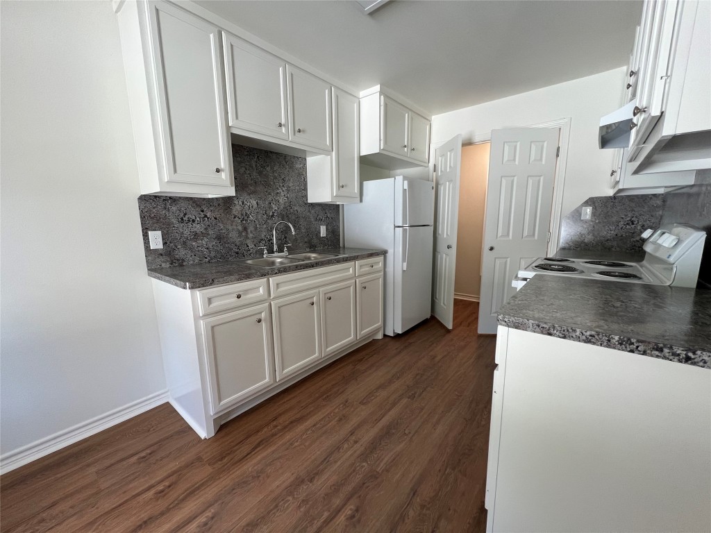 1231 Sycamore Avenue D Property Photo 15