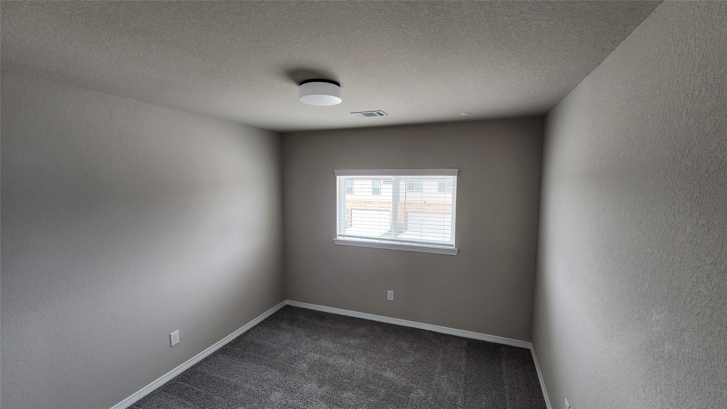 8009 Scanlan Trail Property Photo 20