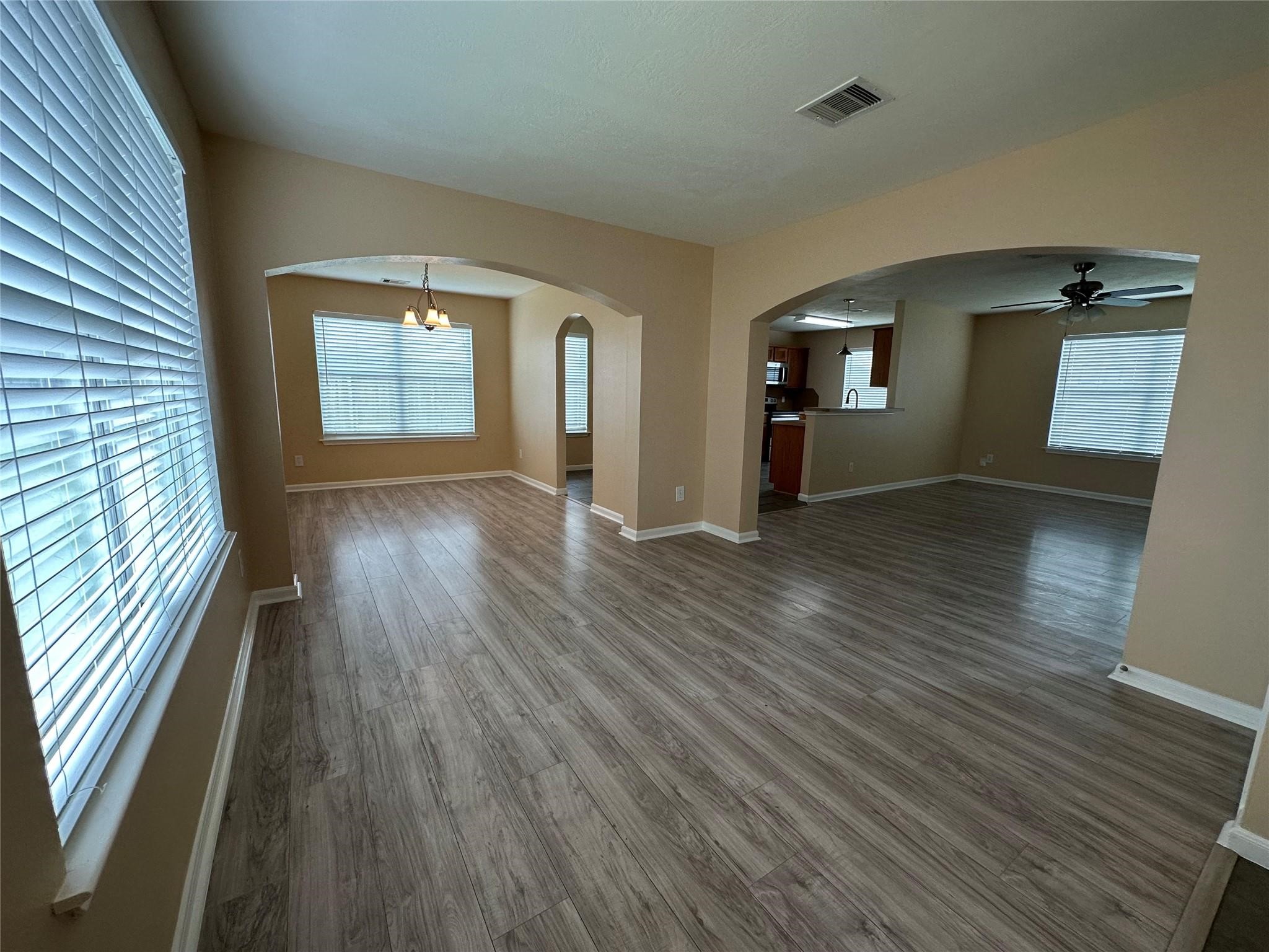 19162 Yellow Thrush Drive Property Photo 4