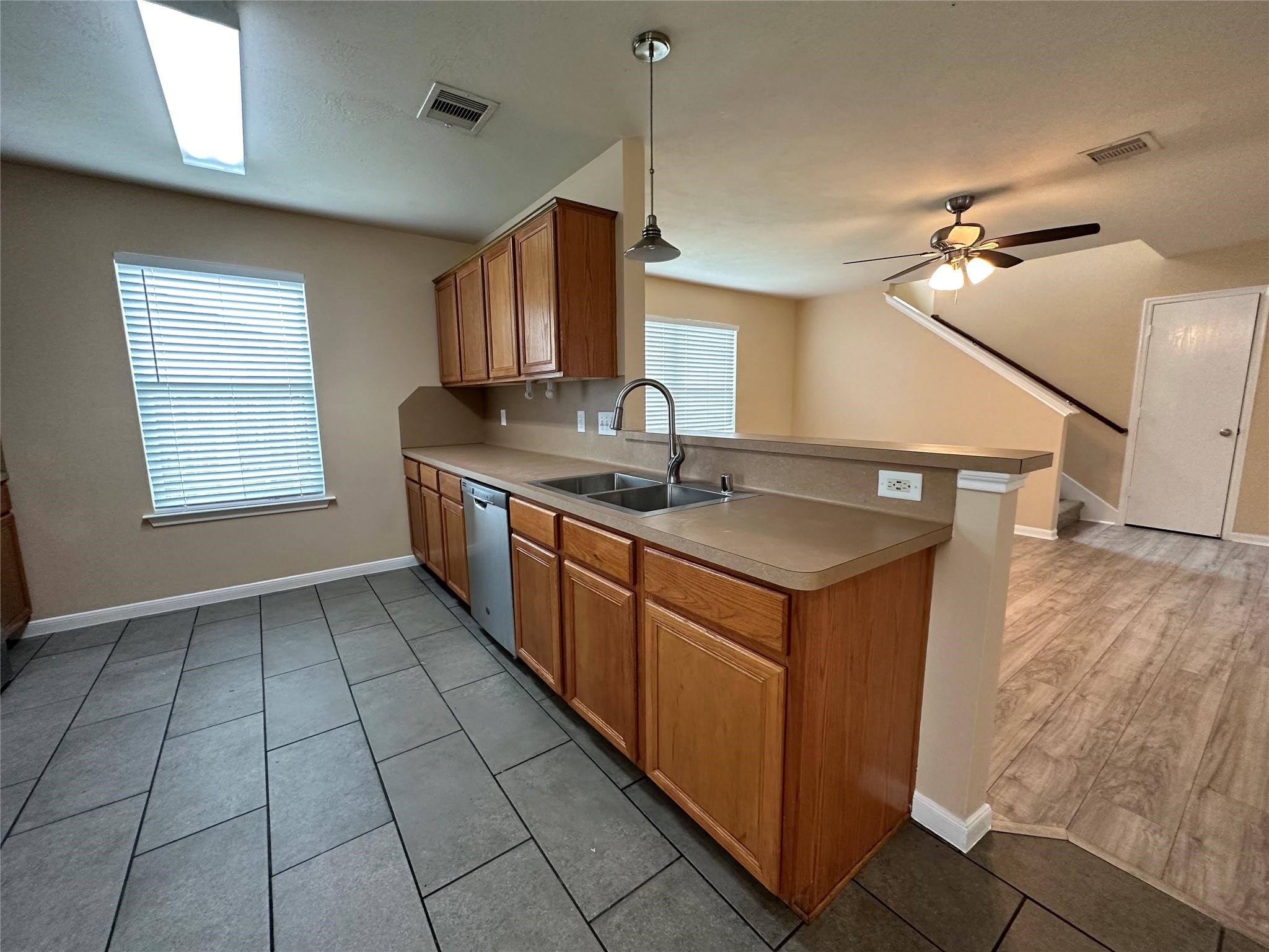 19162 Yellow Thrush Drive Property Photo 11