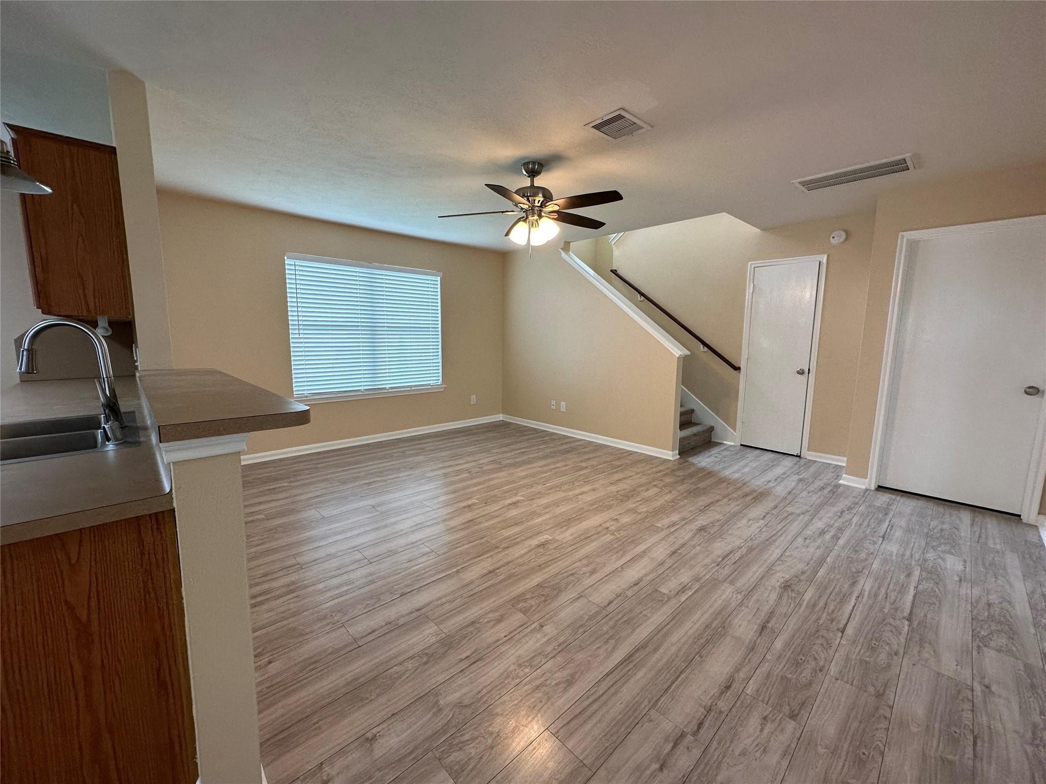 19162 Yellow Thrush Drive Property Photo 13