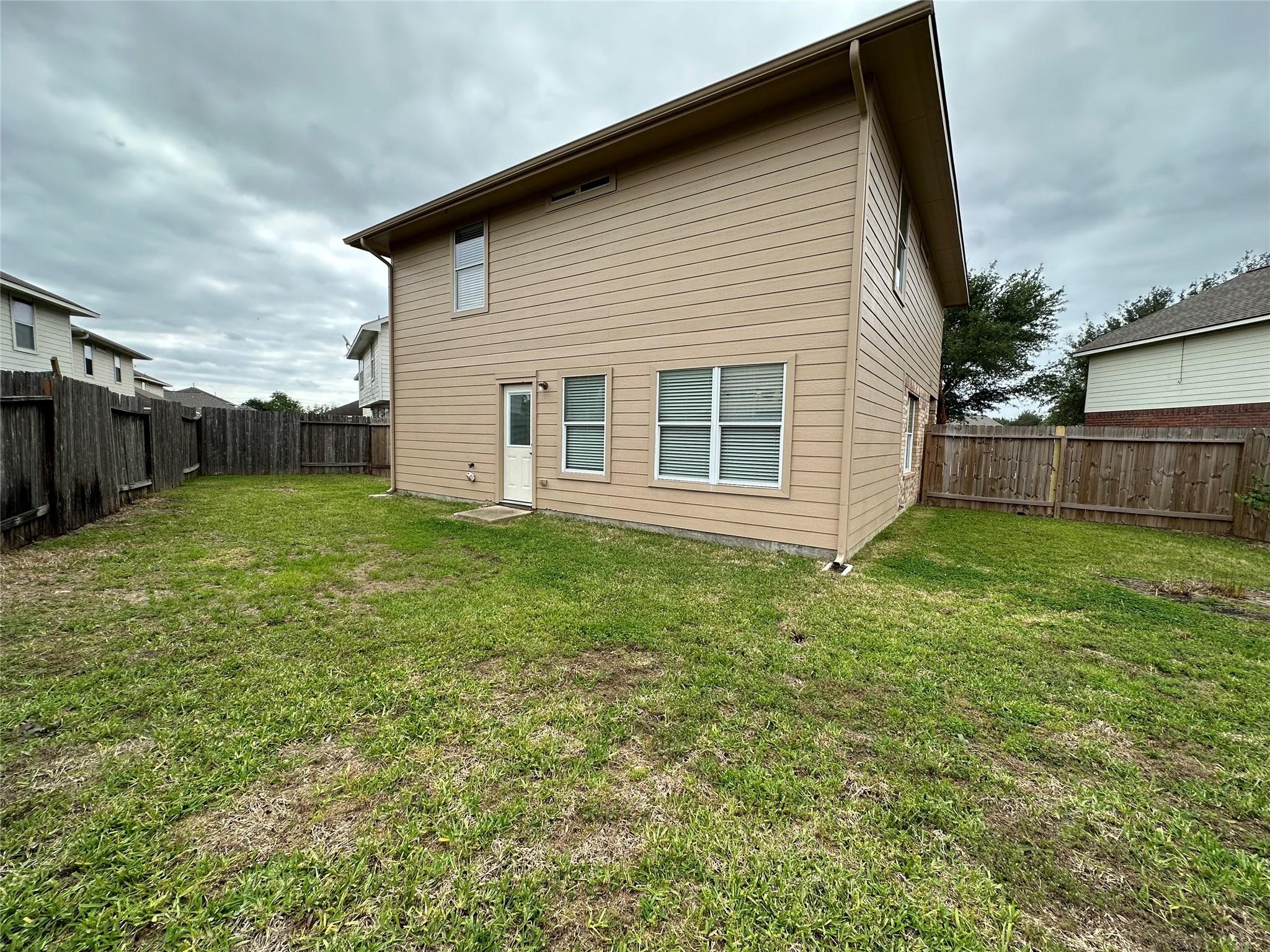 19162 Yellow Thrush Drive Property Photo 23