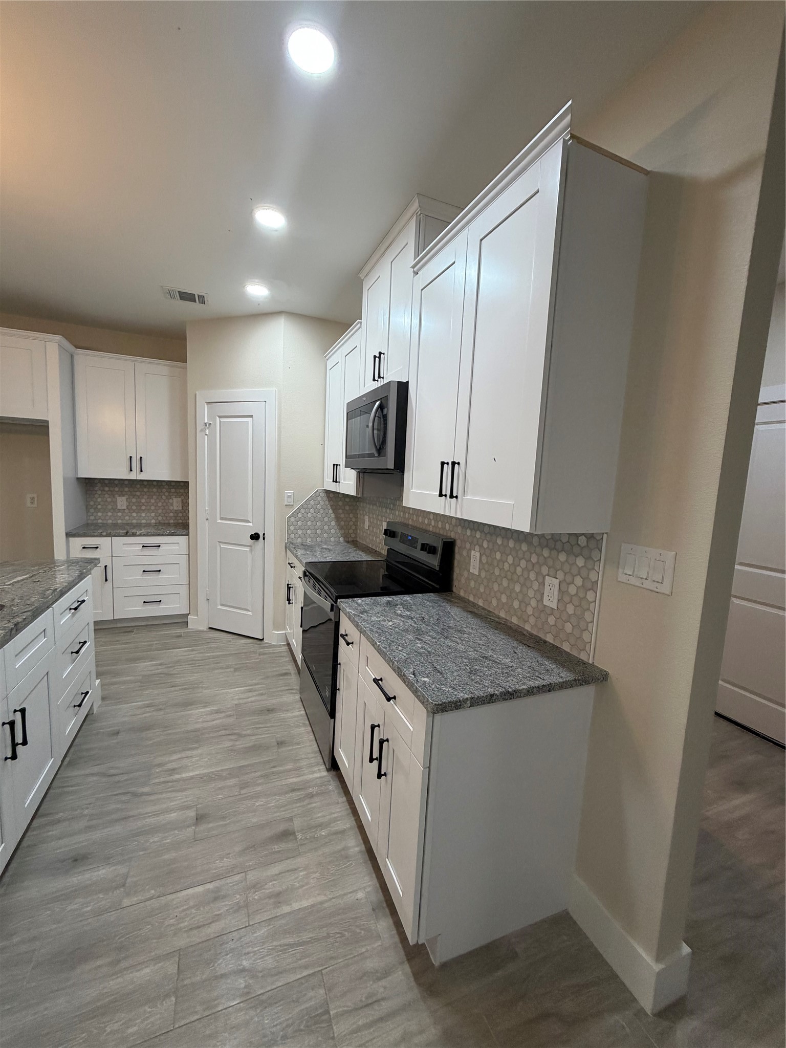 14893 Forest Castle Road Property Photo 7
