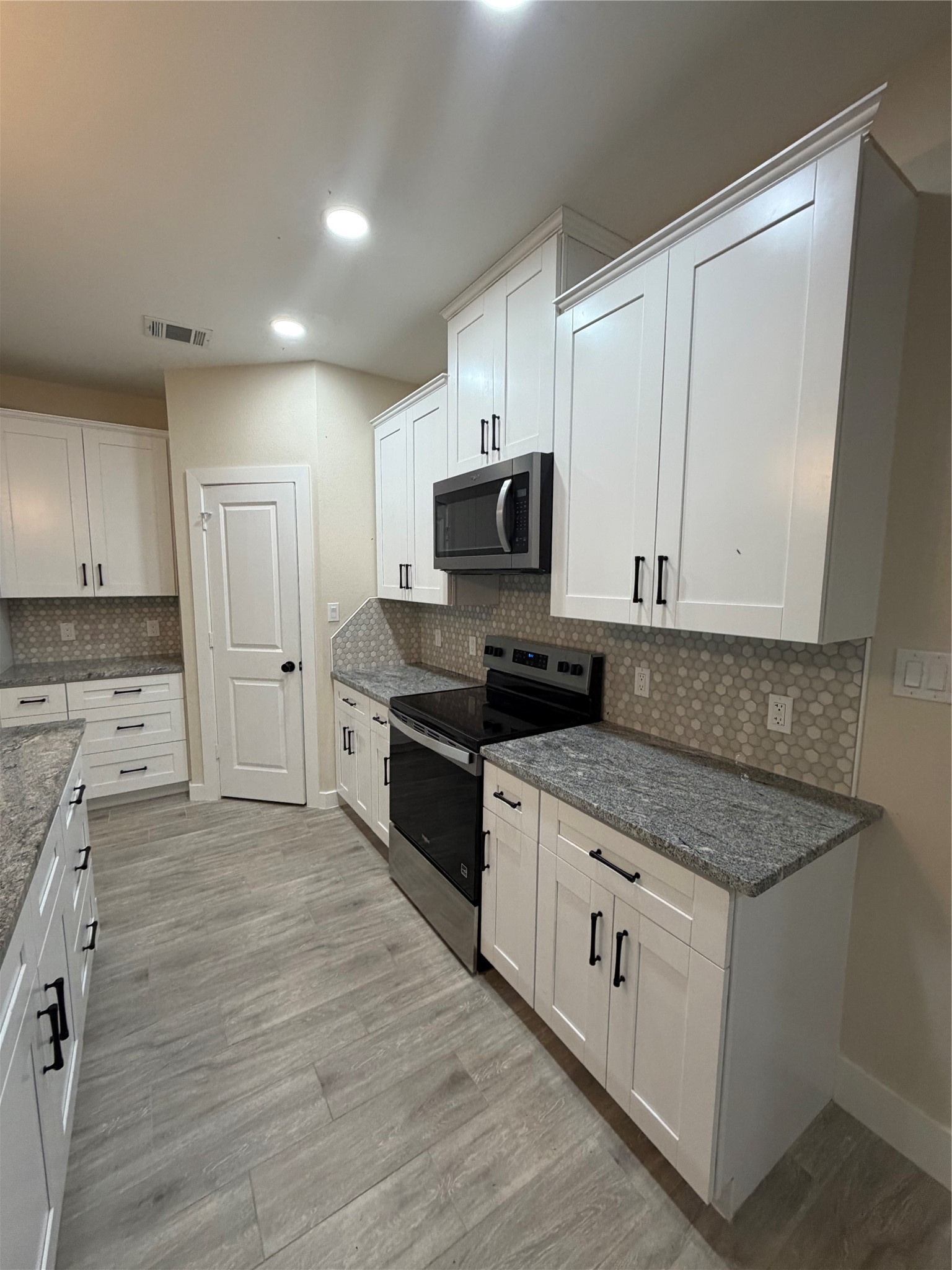 14893 Forest Castle Road Property Photo 8