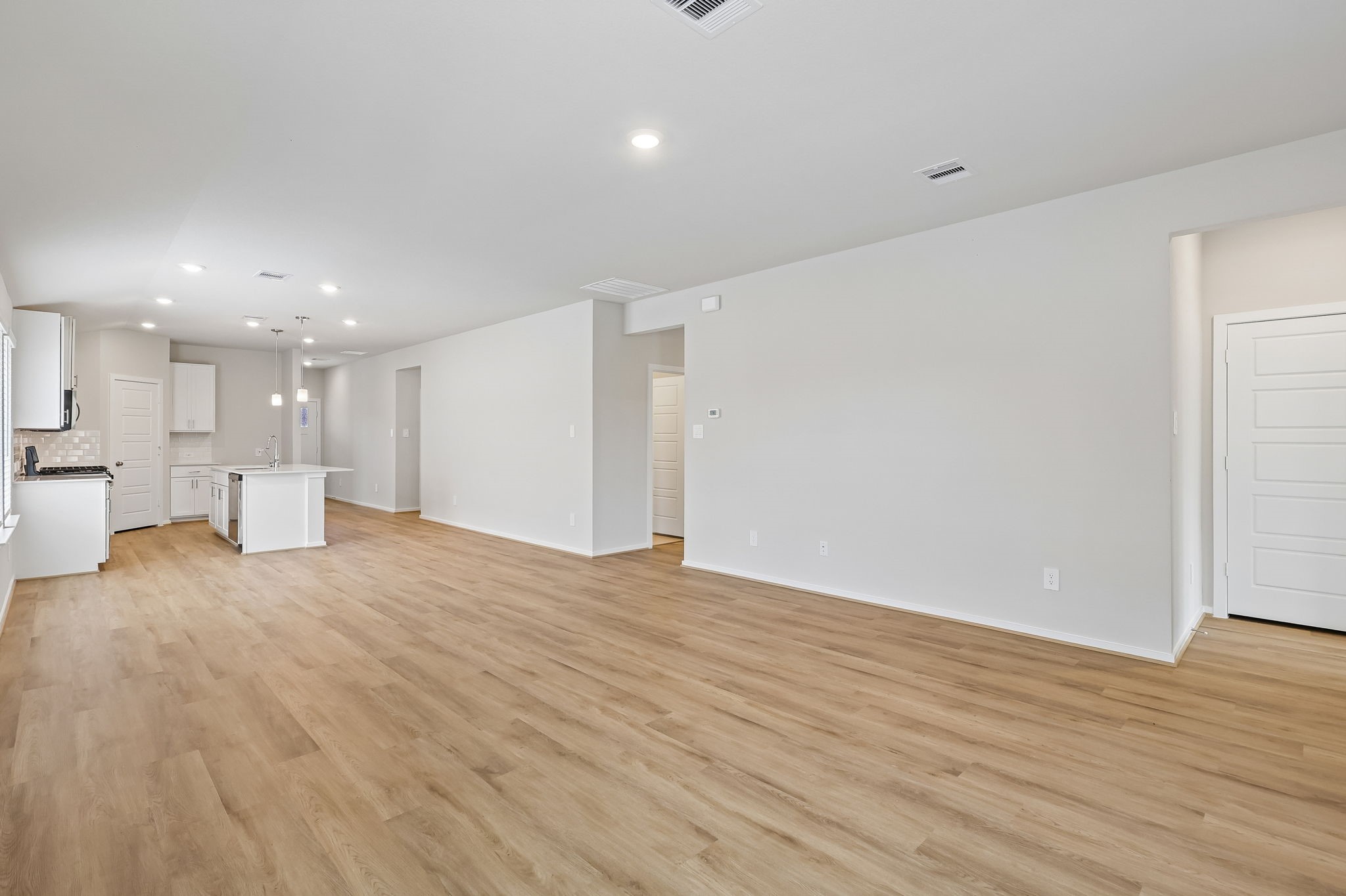 29015 Maggie View Court Property Photo 2