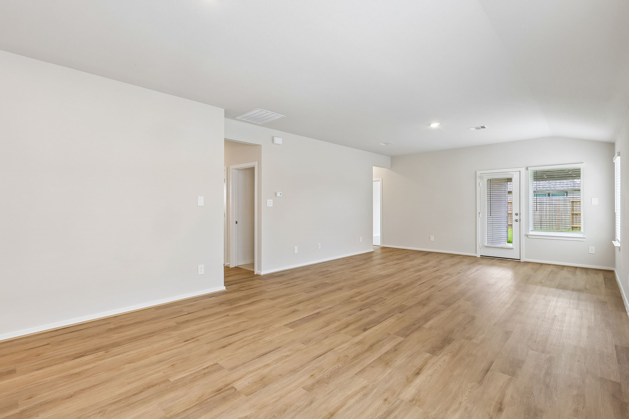 29015 Maggie View Court Property Photo 5