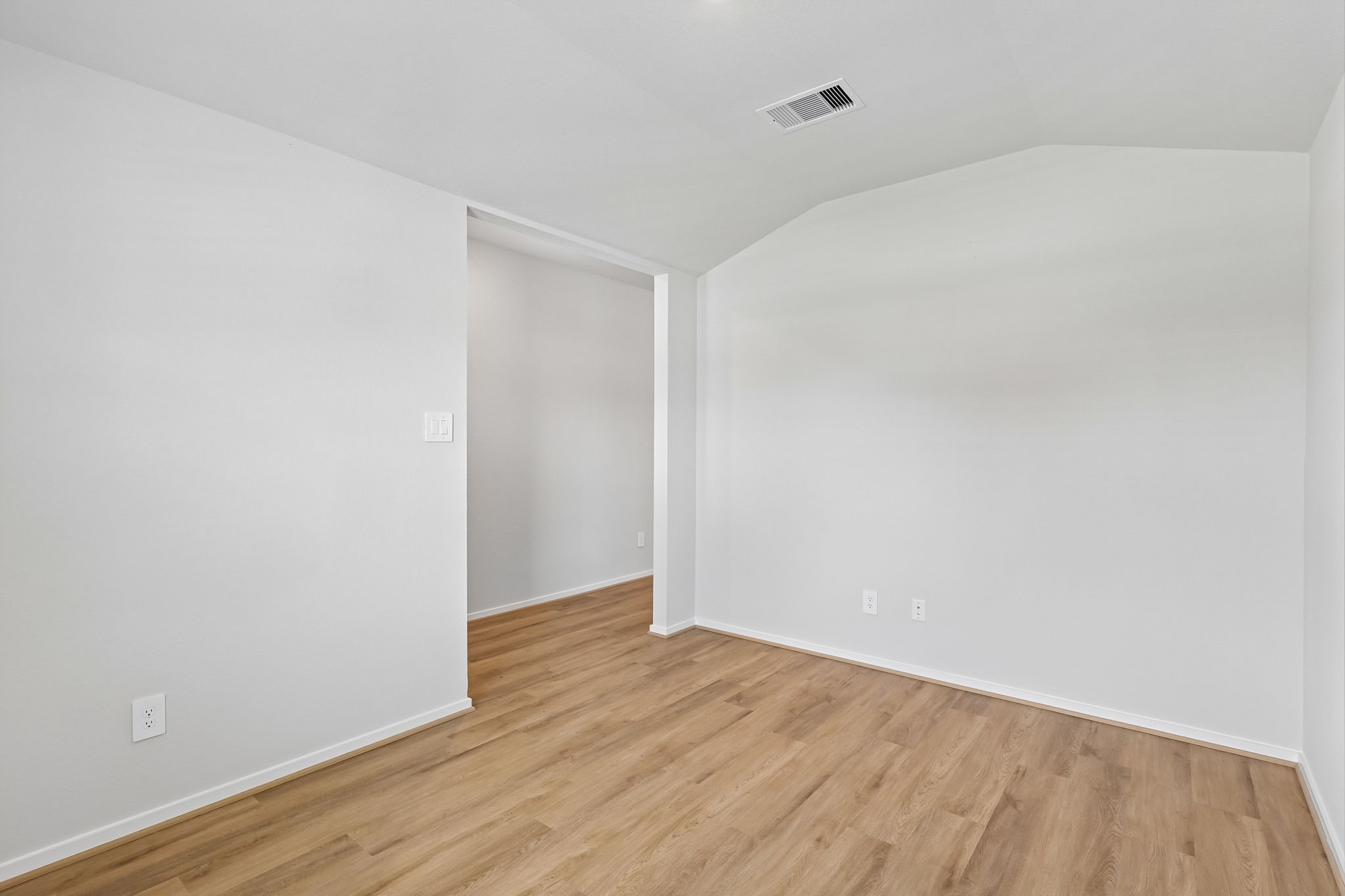 29015 Maggie View Court Property Photo 9
