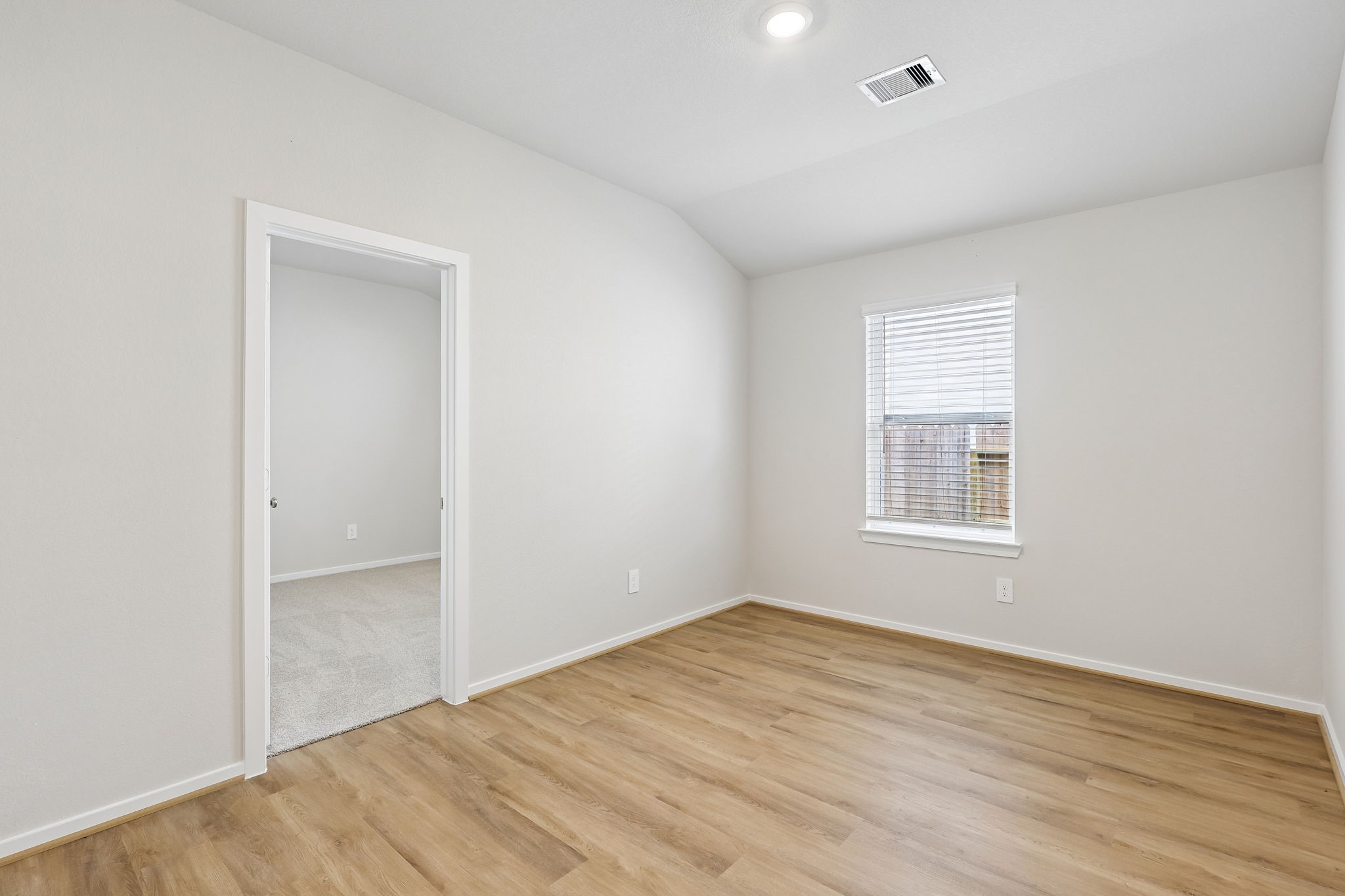 29015 Maggie View Court Property Photo 11
