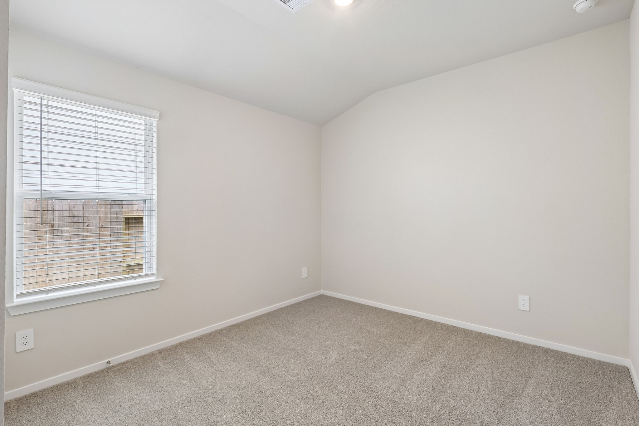 29015 Maggie View Court Property Photo 14