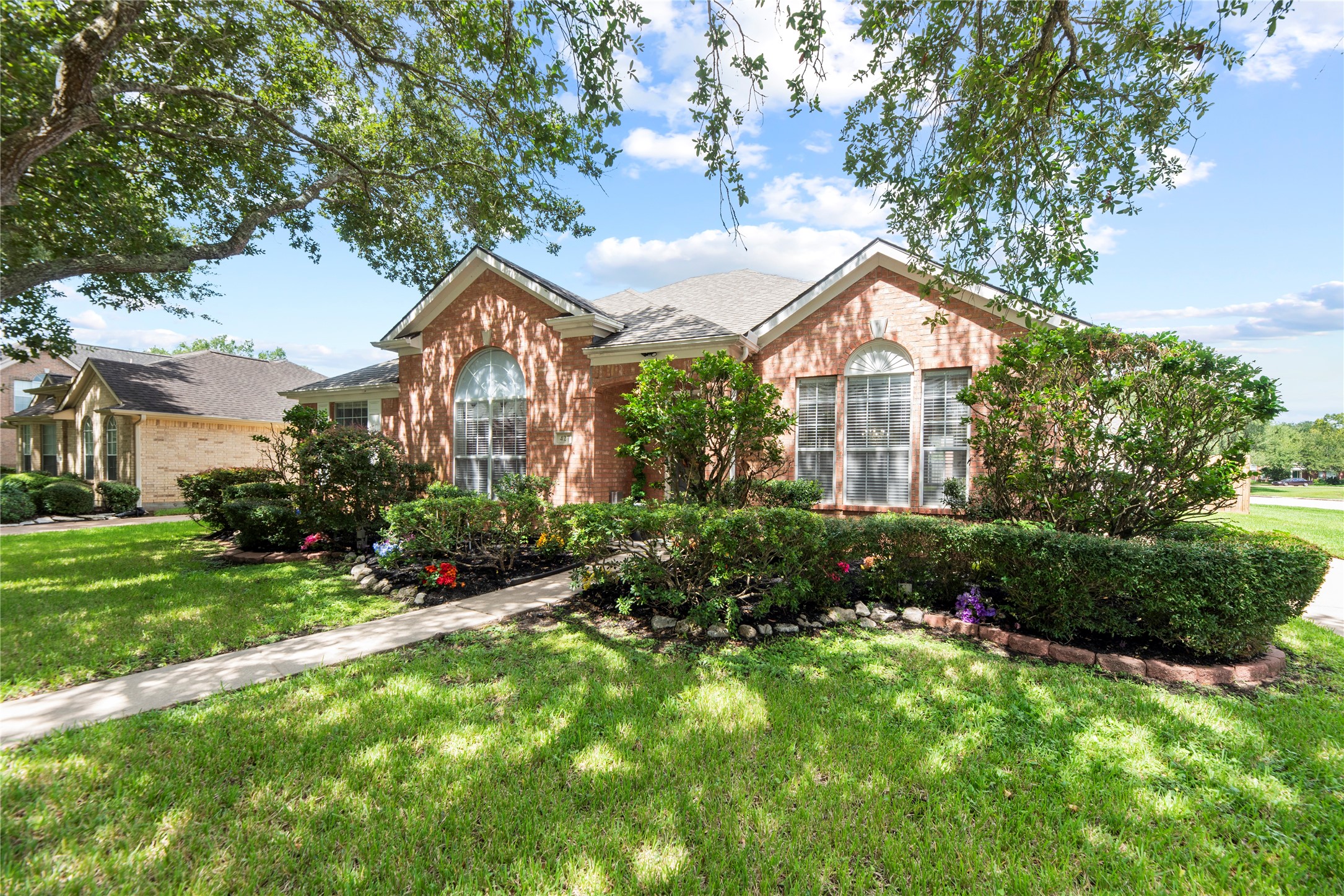 427 Fern Meadow Drive Property Photo 4