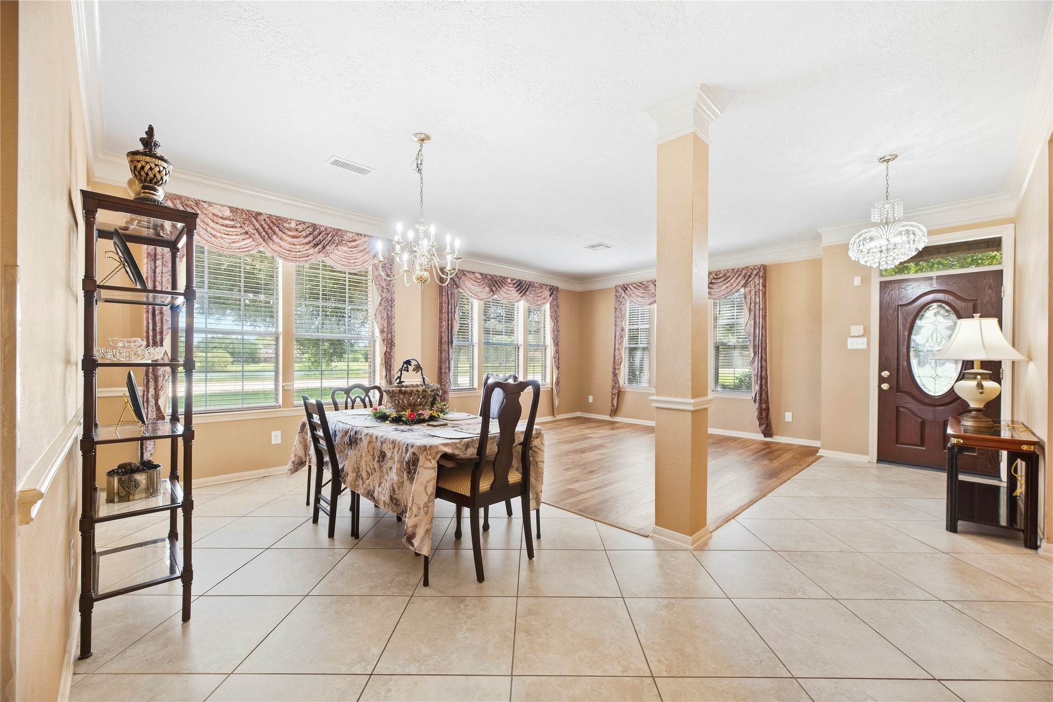 427 Fern Meadow Drive Property Photo 5