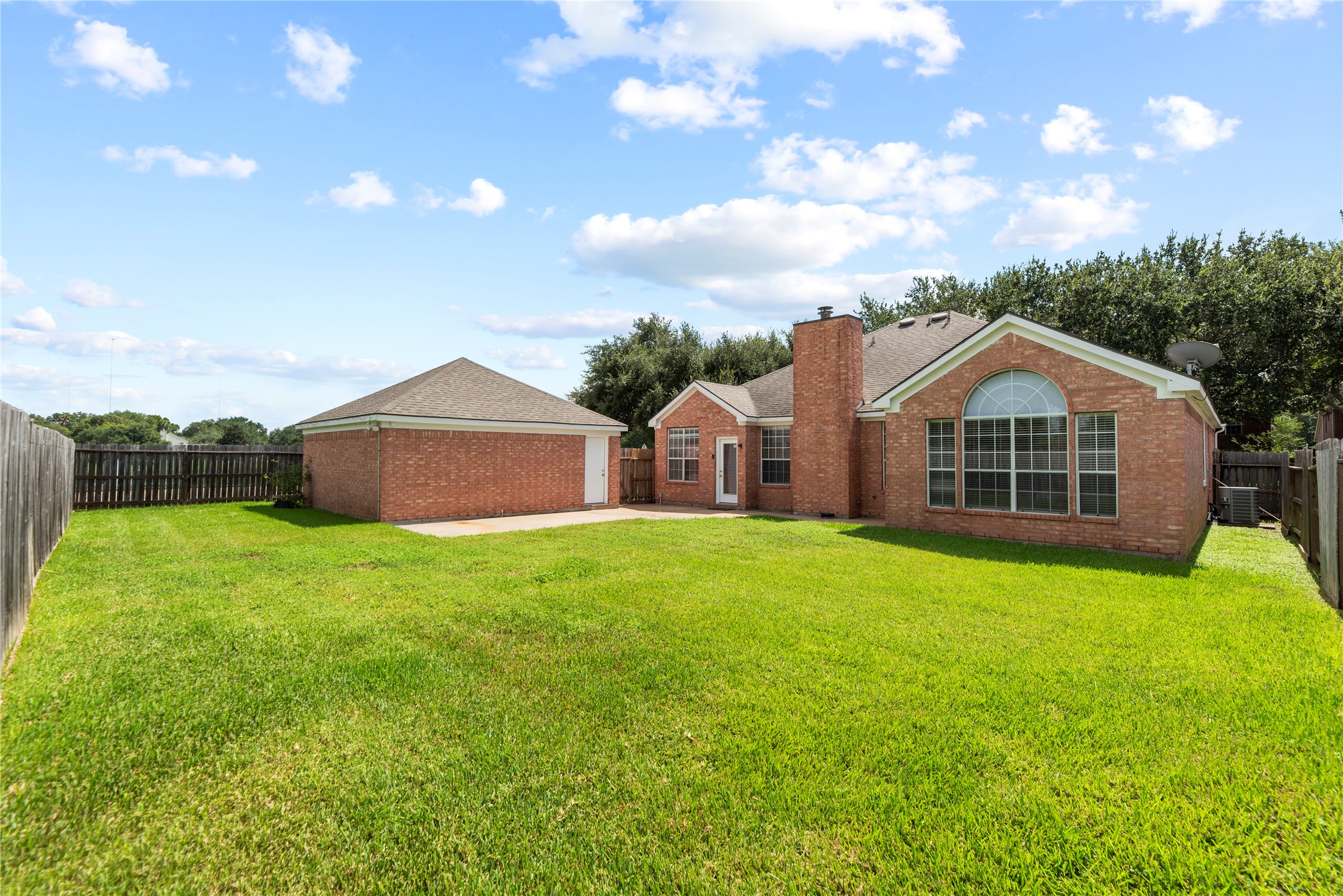 427 Fern Meadow Drive Property Photo 27