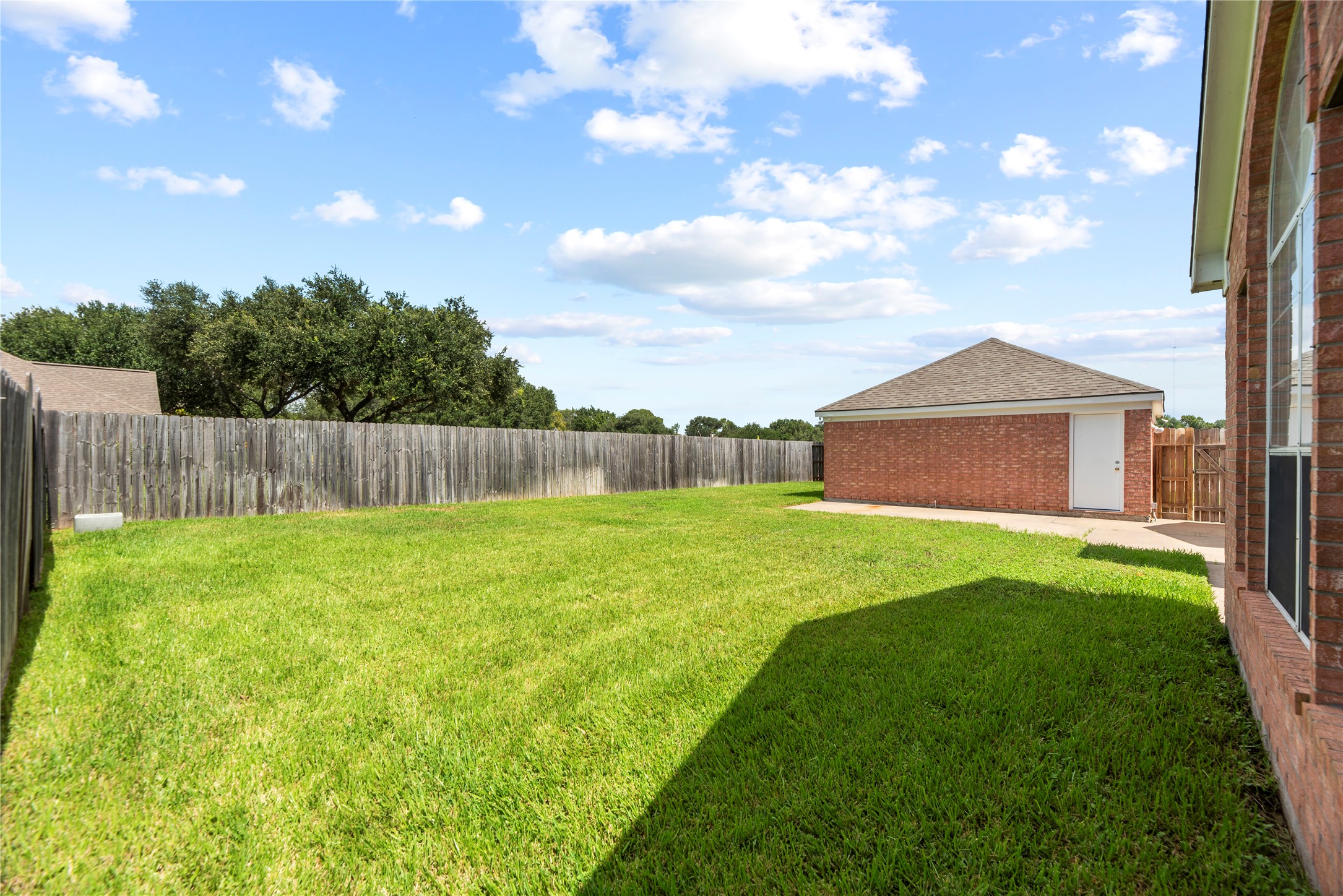 427 Fern Meadow Drive Property Photo 28