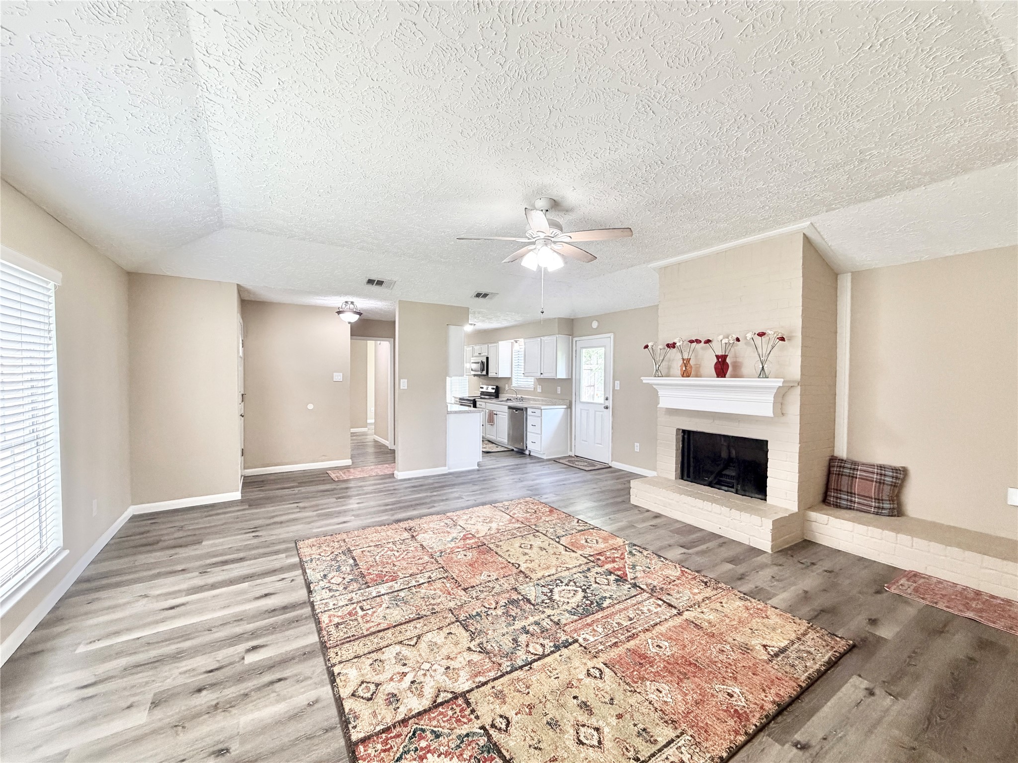 13330 Cologne Drive Property Photo 6