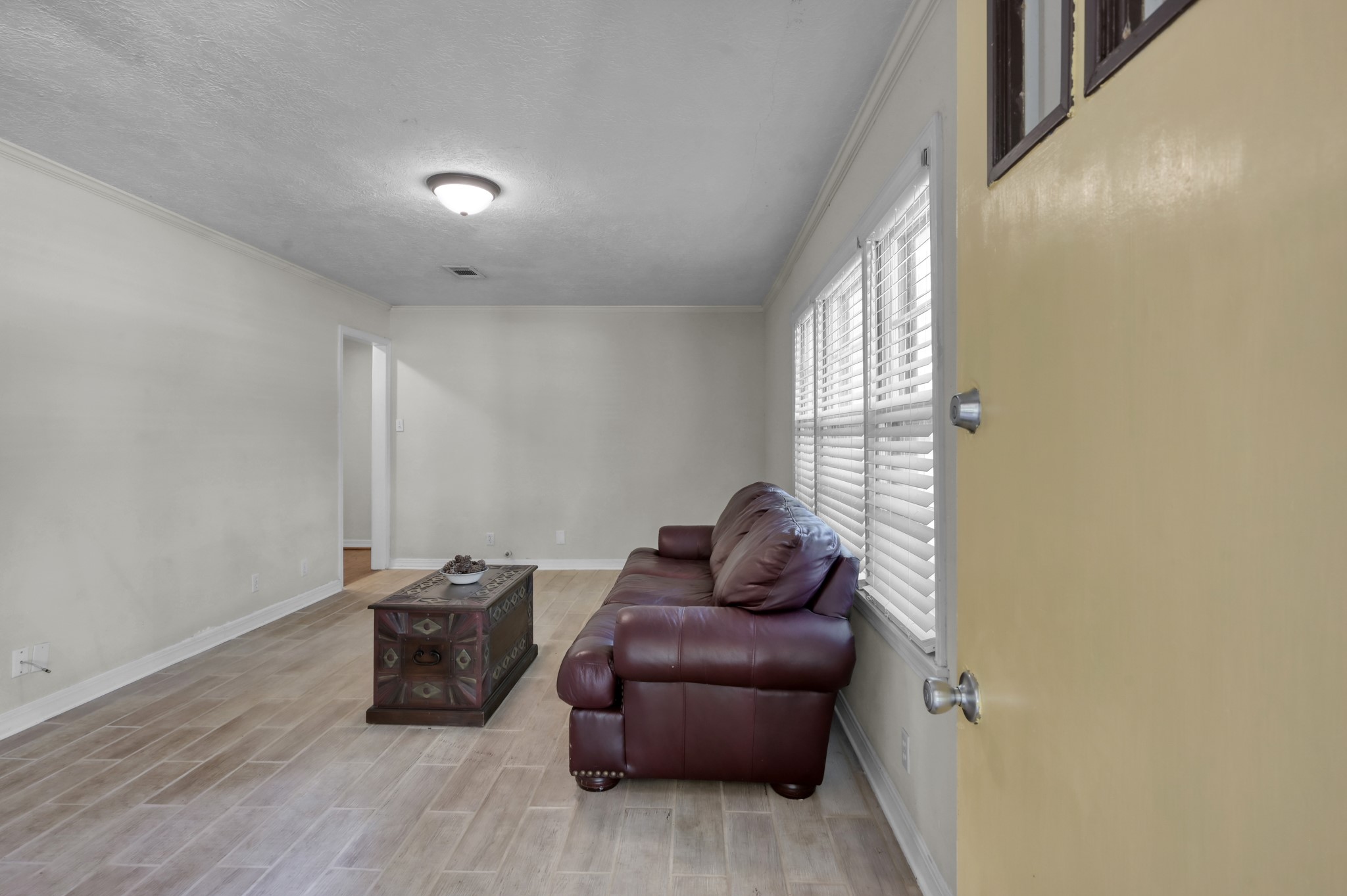 210 Harris Boulevard Property Photo 5