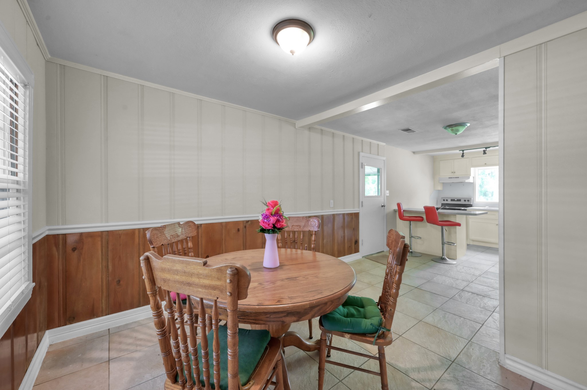210 Harris Boulevard Property Photo 6
