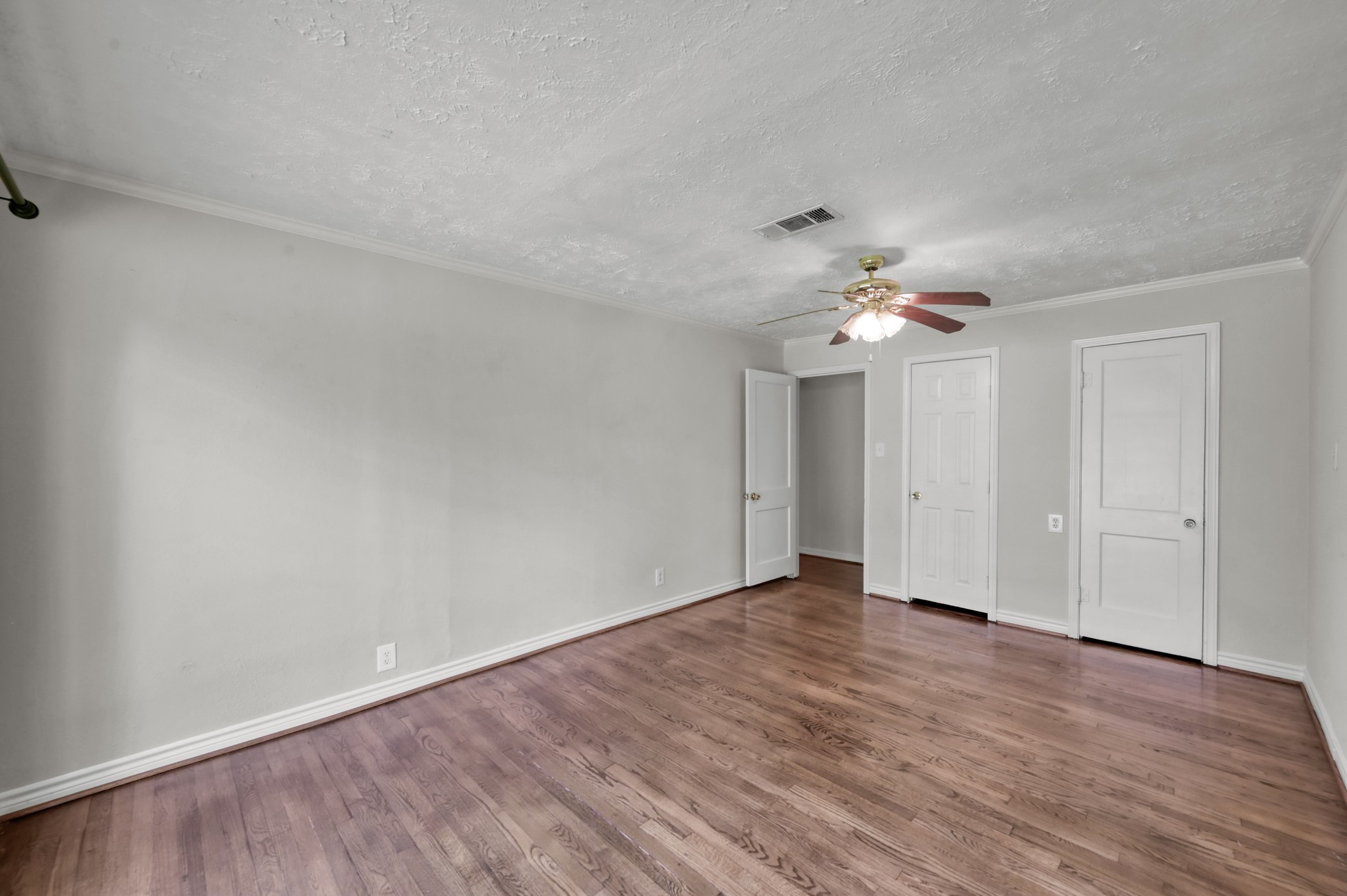210 Harris Boulevard Property Photo 12