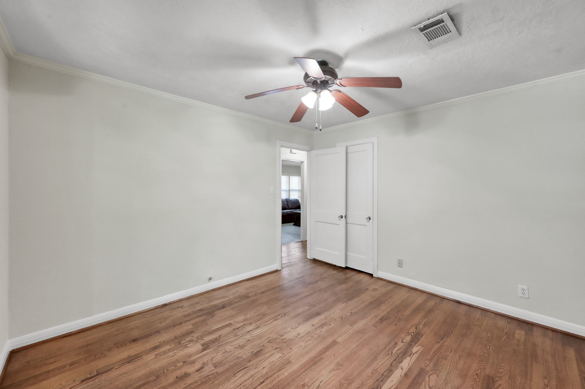 210 Harris Boulevard Property Photo 17