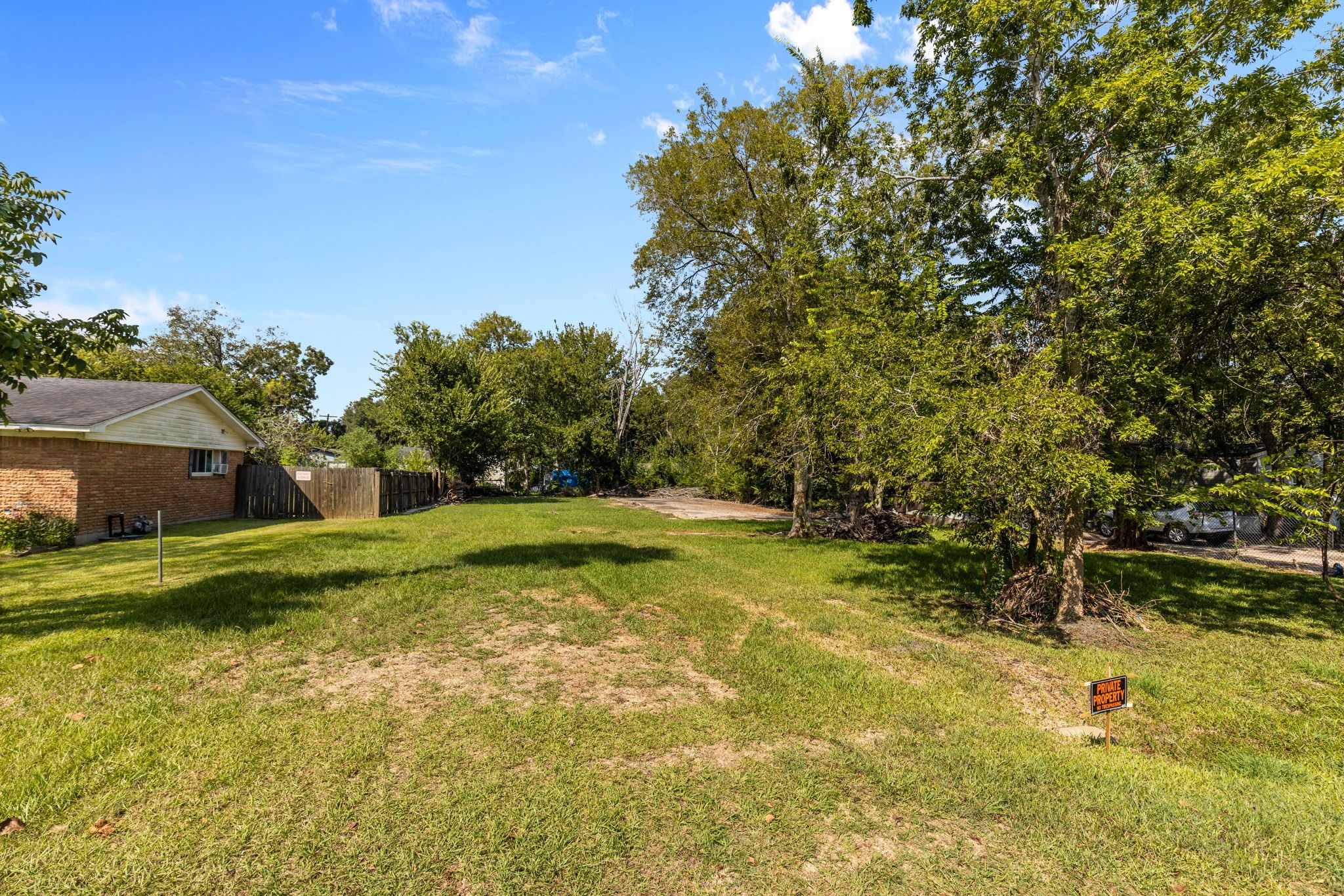212 Woodward Street Property Photo 7