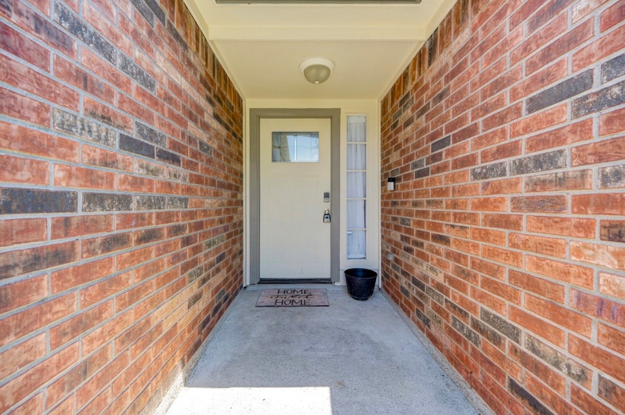 4130 Donalbain Drive Property Photo 5