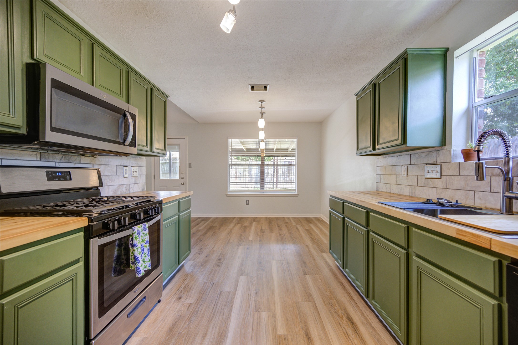 4130 Donalbain Drive Property Photo 17