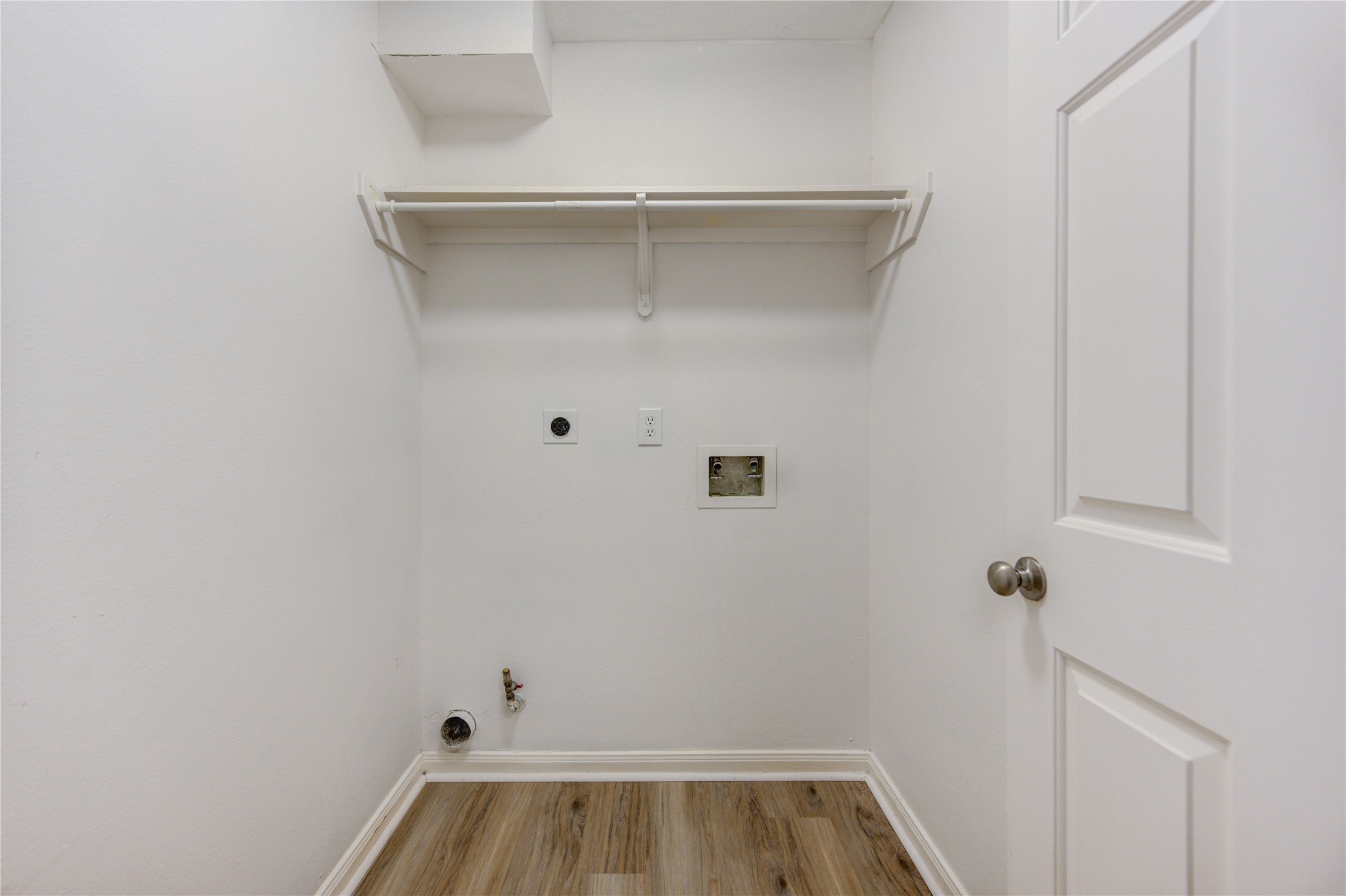 4130 Donalbain Drive Property Photo 28