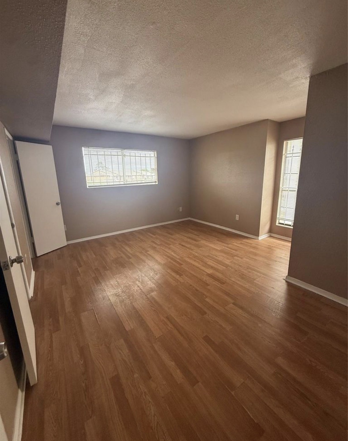 8323 Wilcrest Drive 17002 Property Photo 6