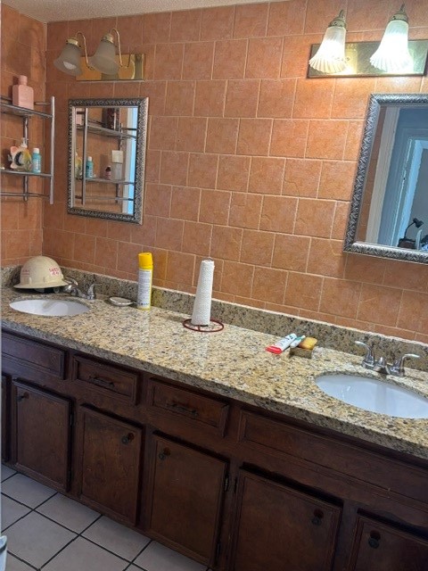 9718 Debbie Lane Property Photo 13