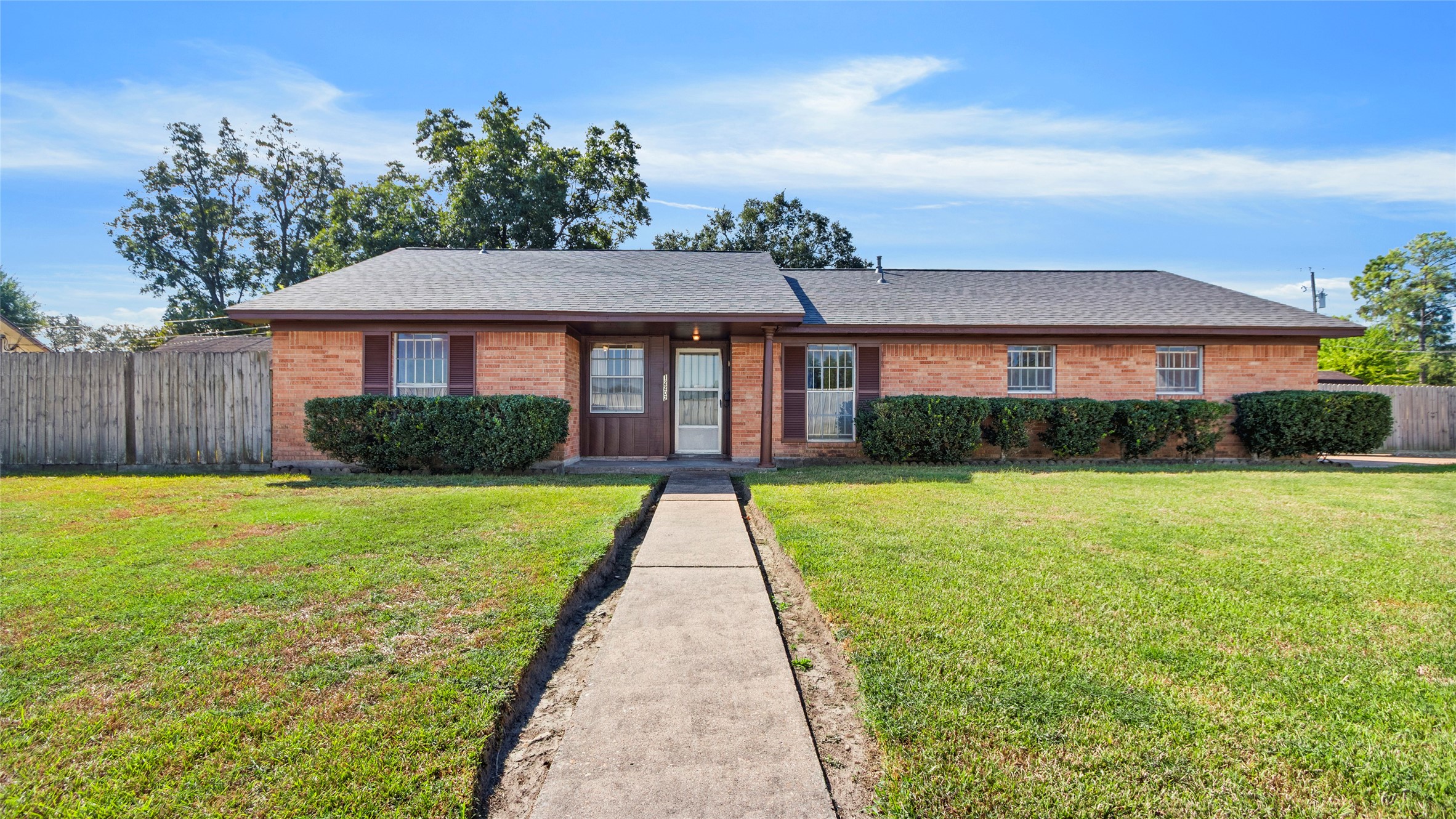 12202 Palmcroft Street Property Photo 1