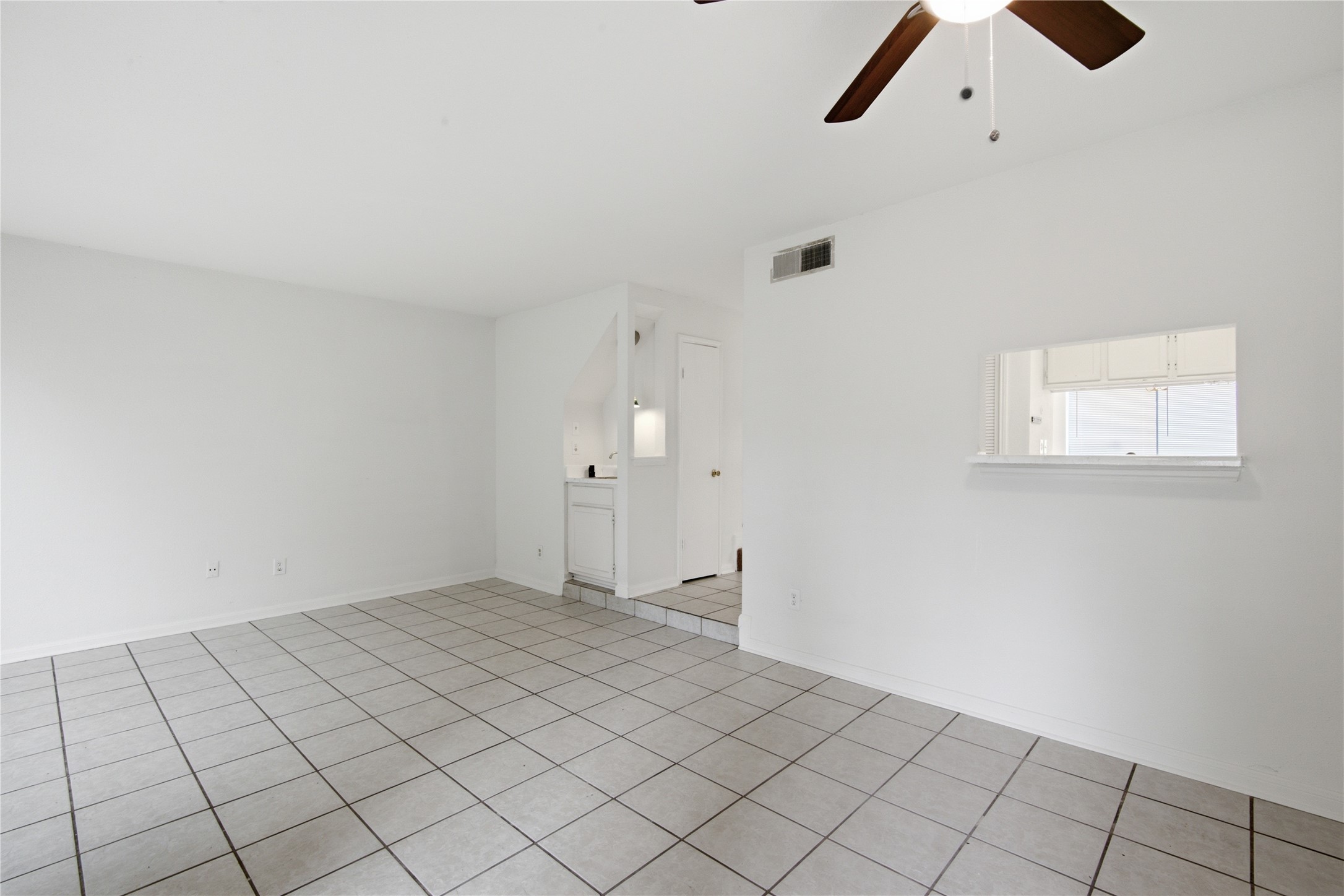 11217 Briar Forest Drive Property Photo 5