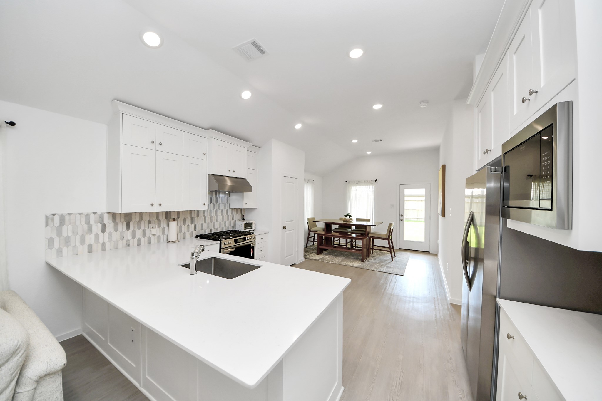 2418 Phantom Quartz Drive Property Photo 9