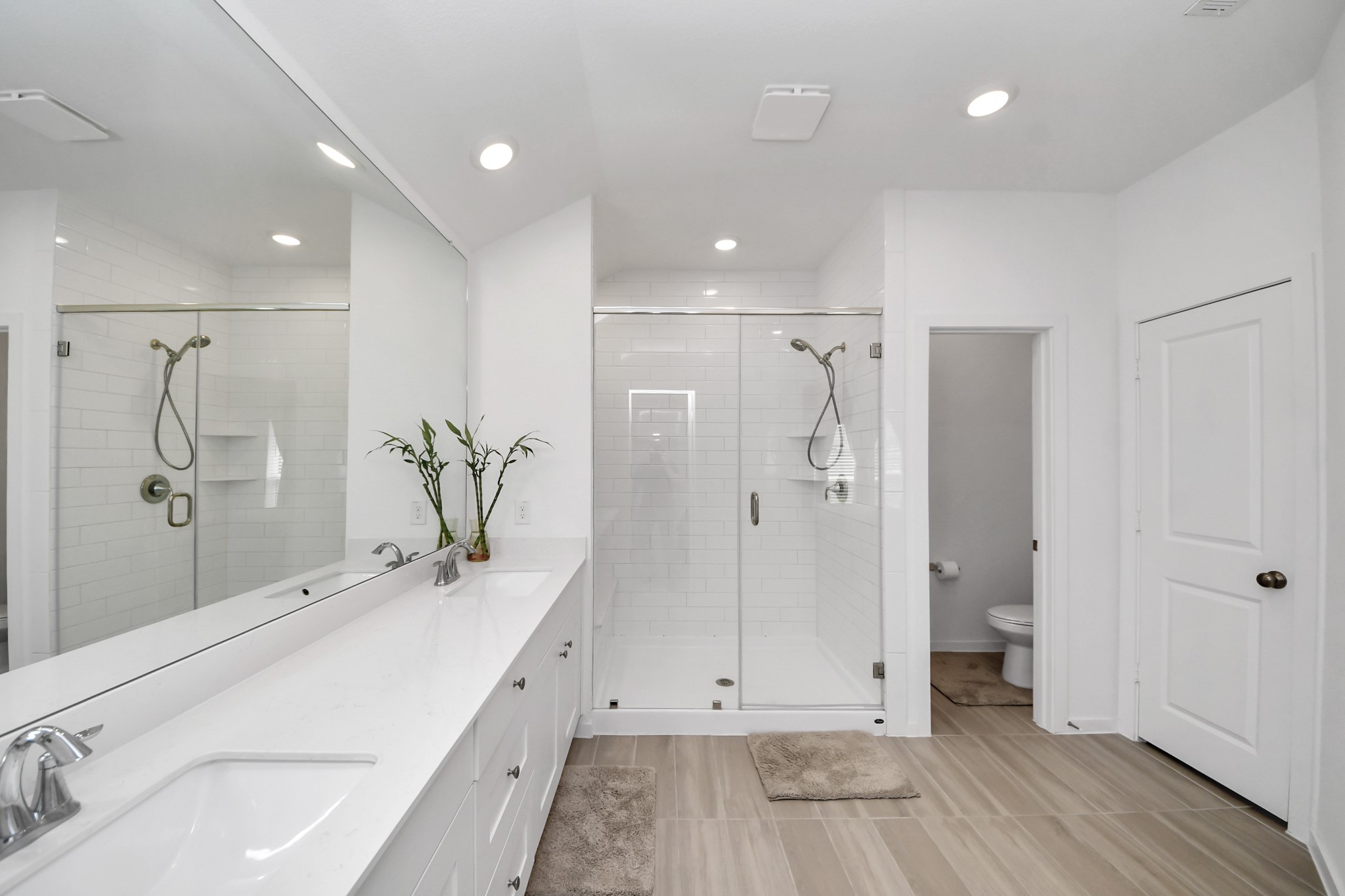 2418 Phantom Quartz Drive Property Photo 15