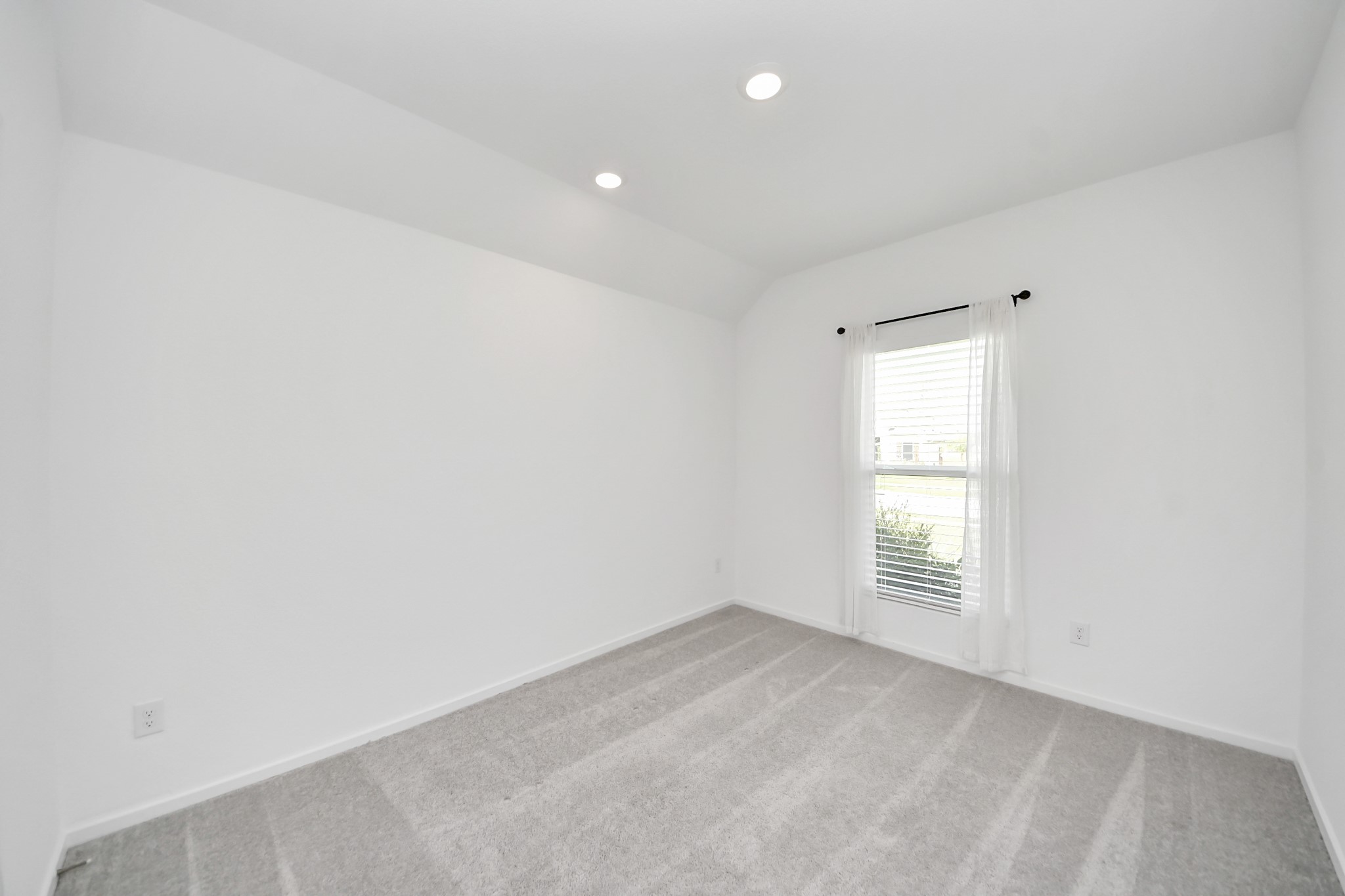 2418 Phantom Quartz Drive Property Photo 18