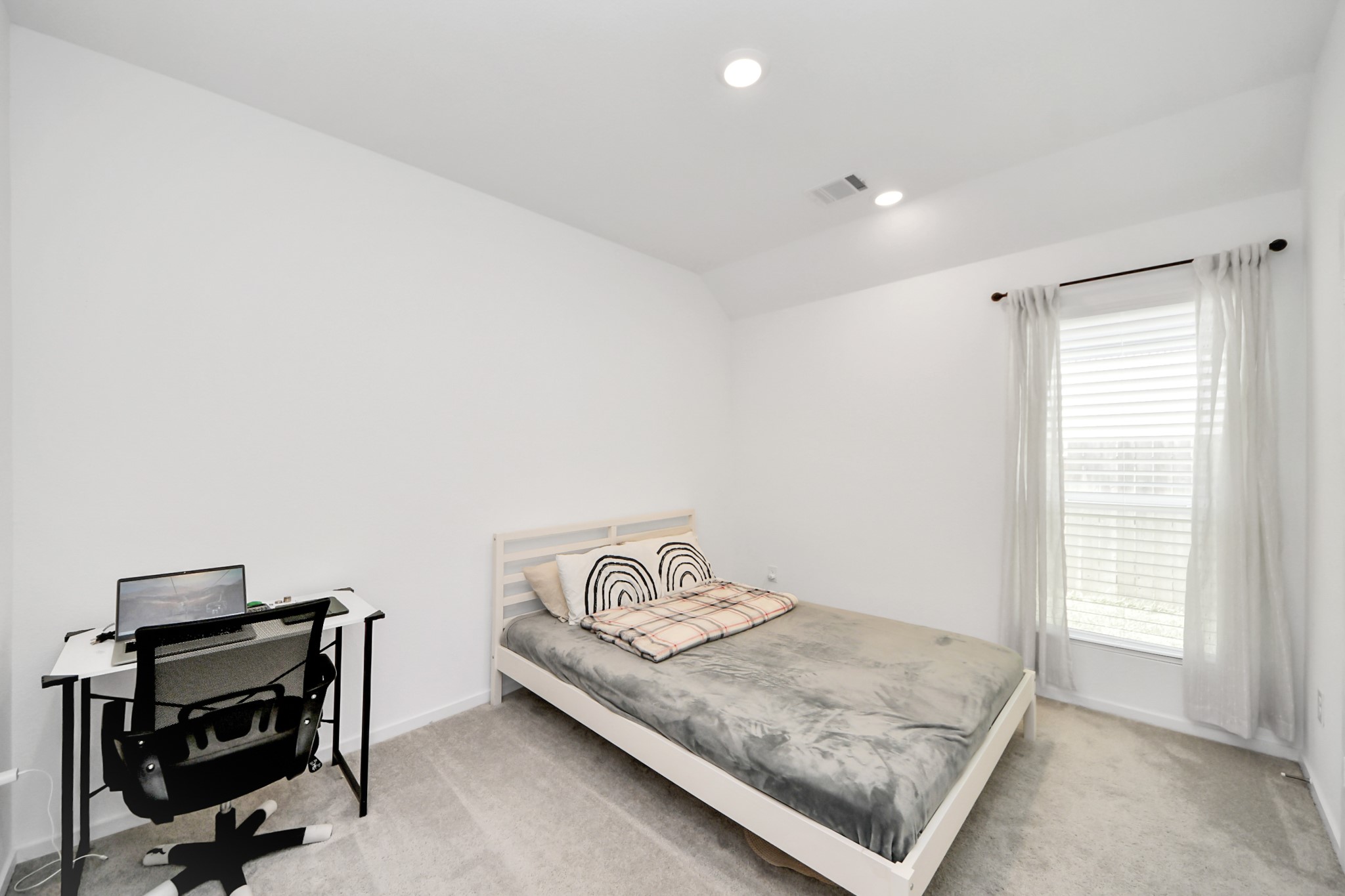 2418 Phantom Quartz Drive Property Photo 20