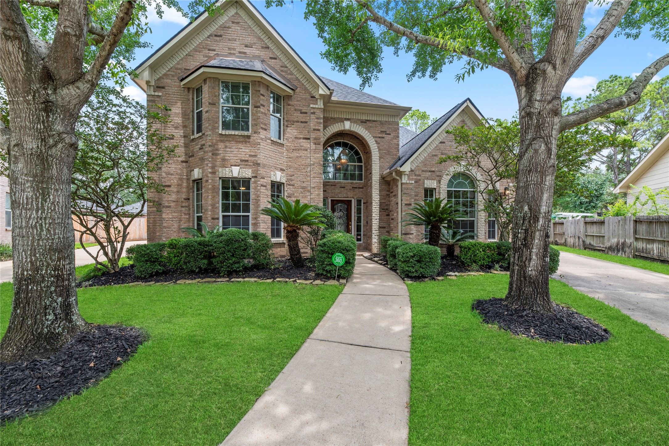 203 Jewel Park Lane Property Photo