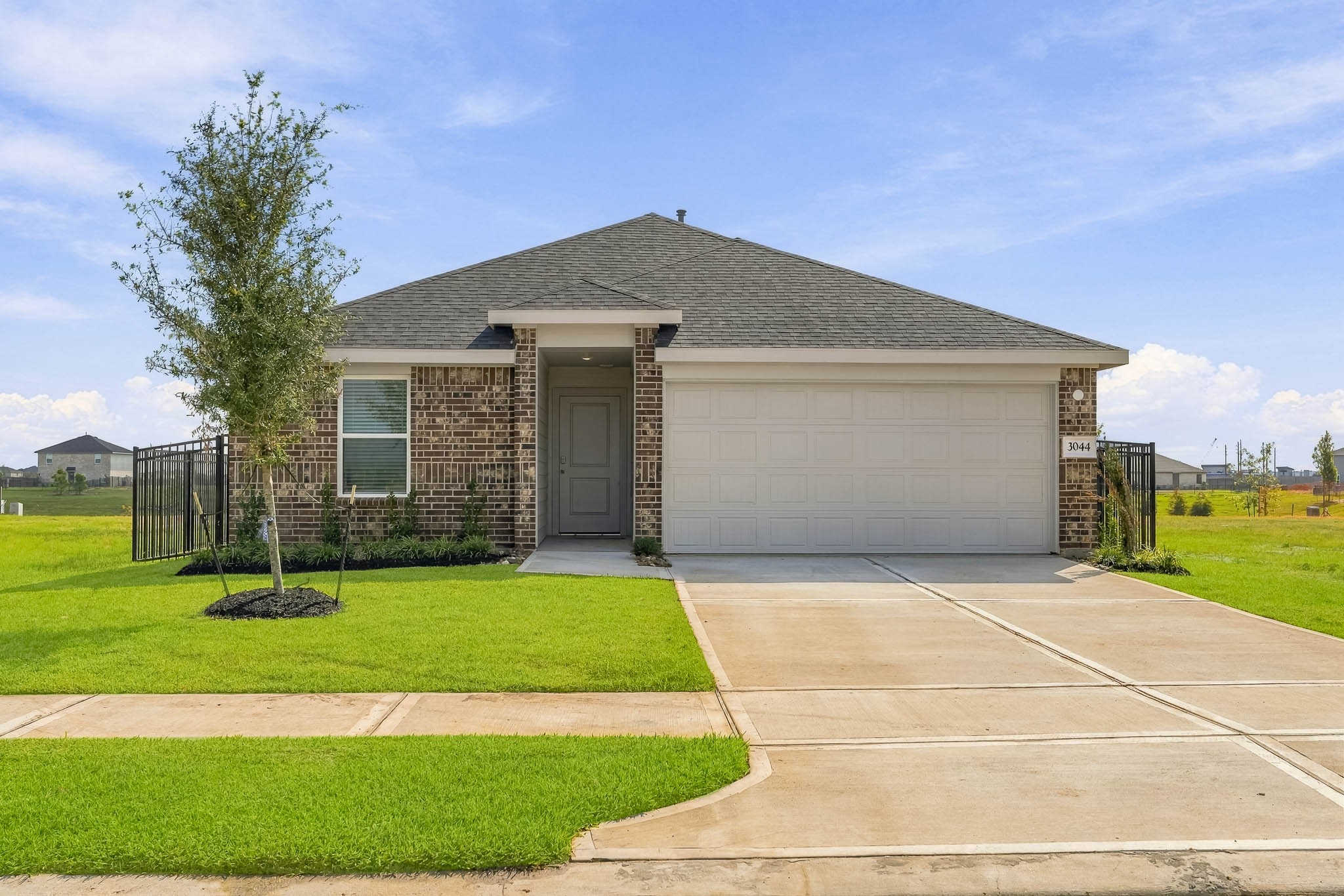 3044 Sunhill Drive Property Photo 1