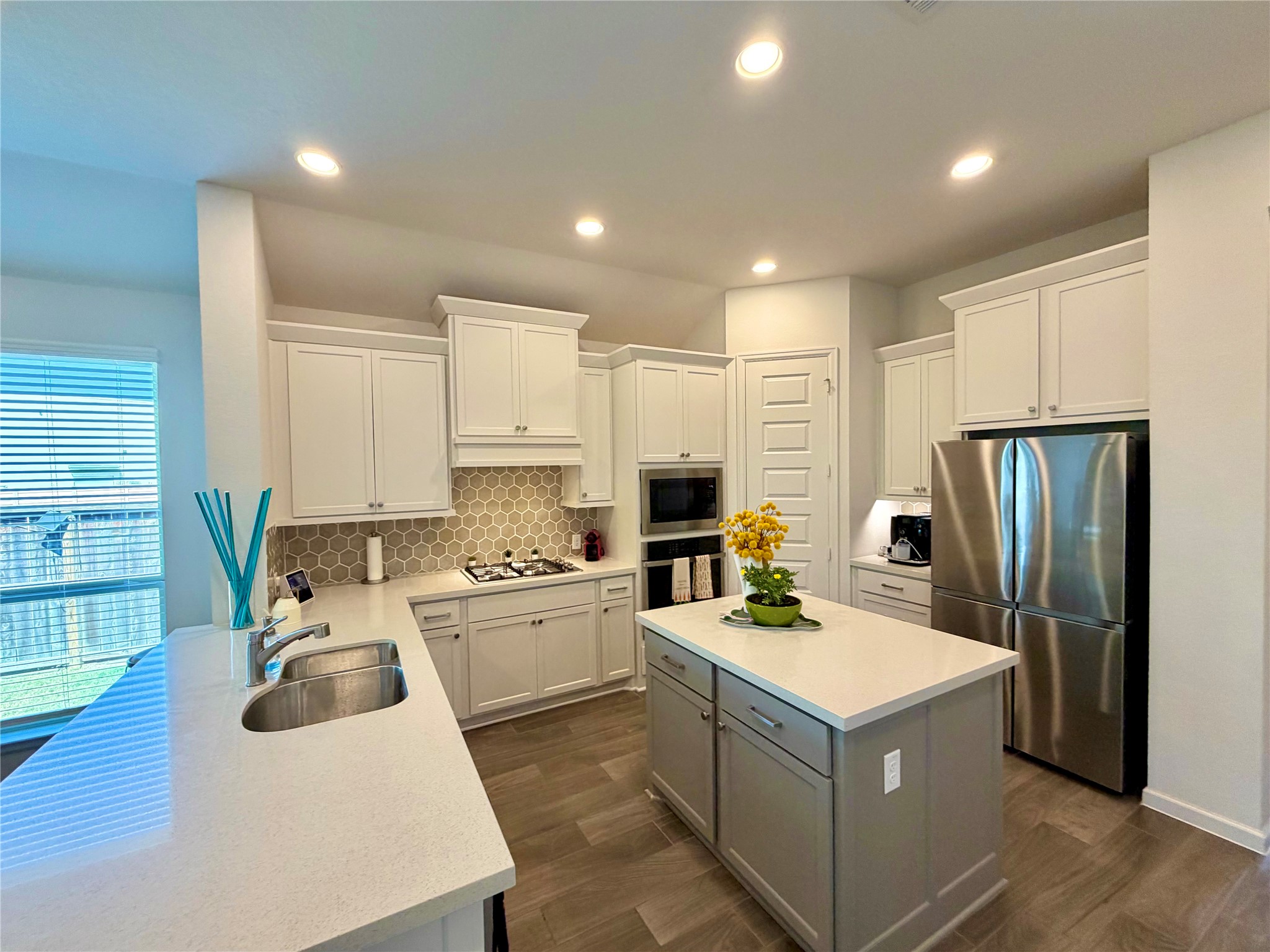 11802 Radura Road Property Photo 6