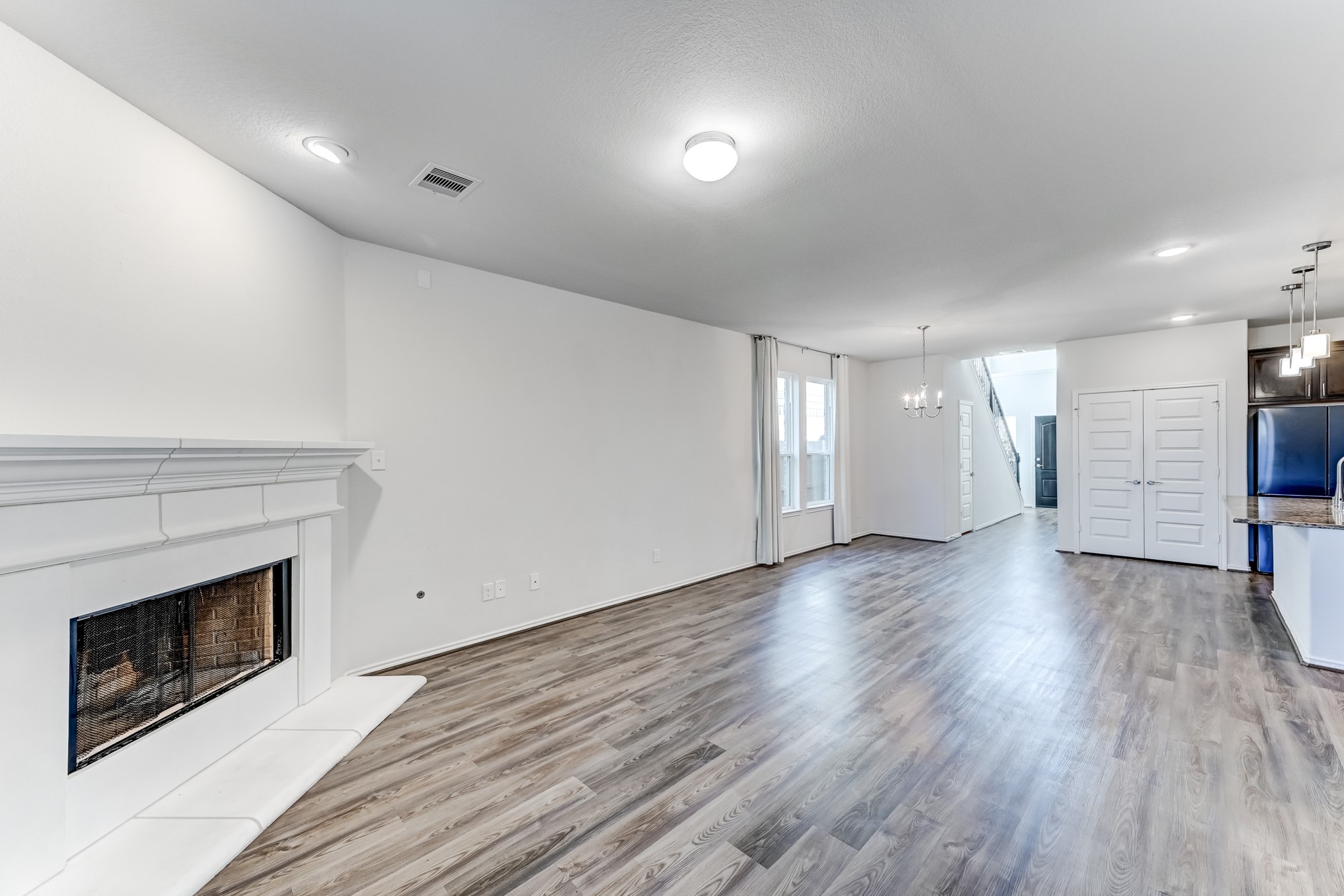 7458 Sunlit Harbor Drive Property Photo 18