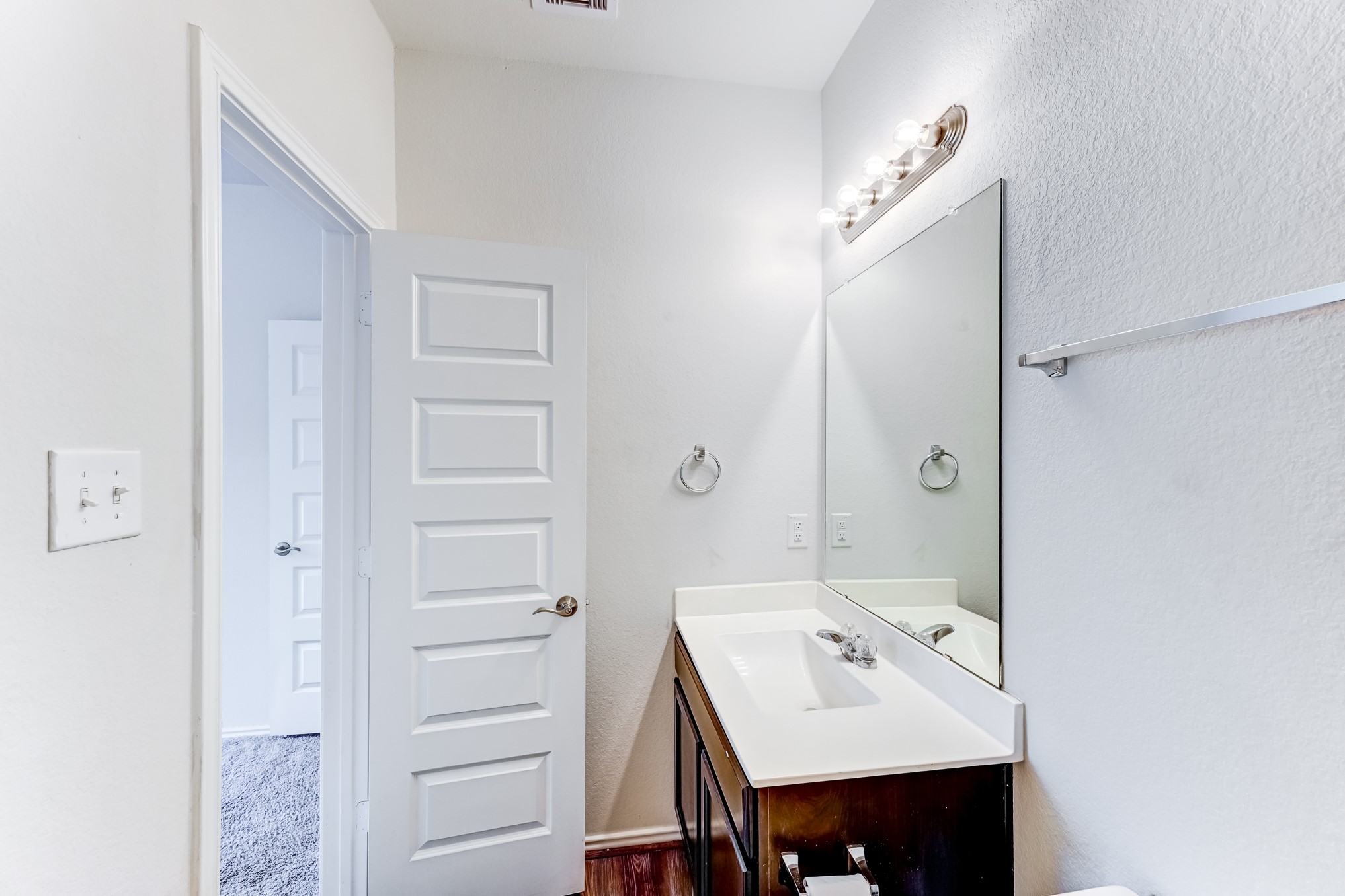 7458 Sunlit Harbor Drive Property Photo 38