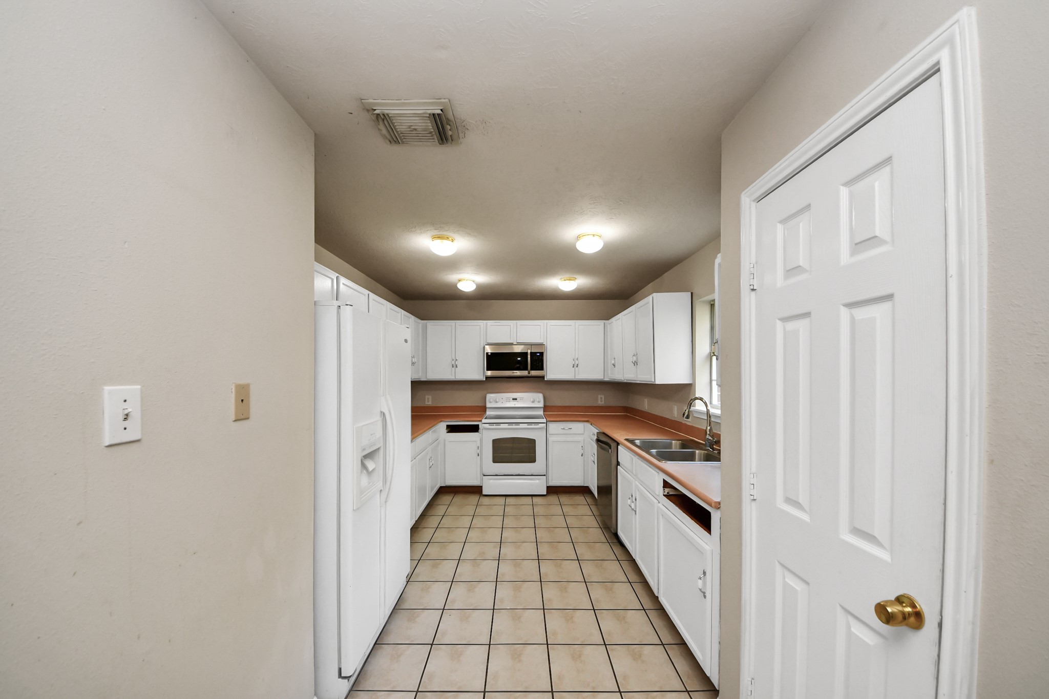 3211 Carmel Valley Drive Property Photo 11