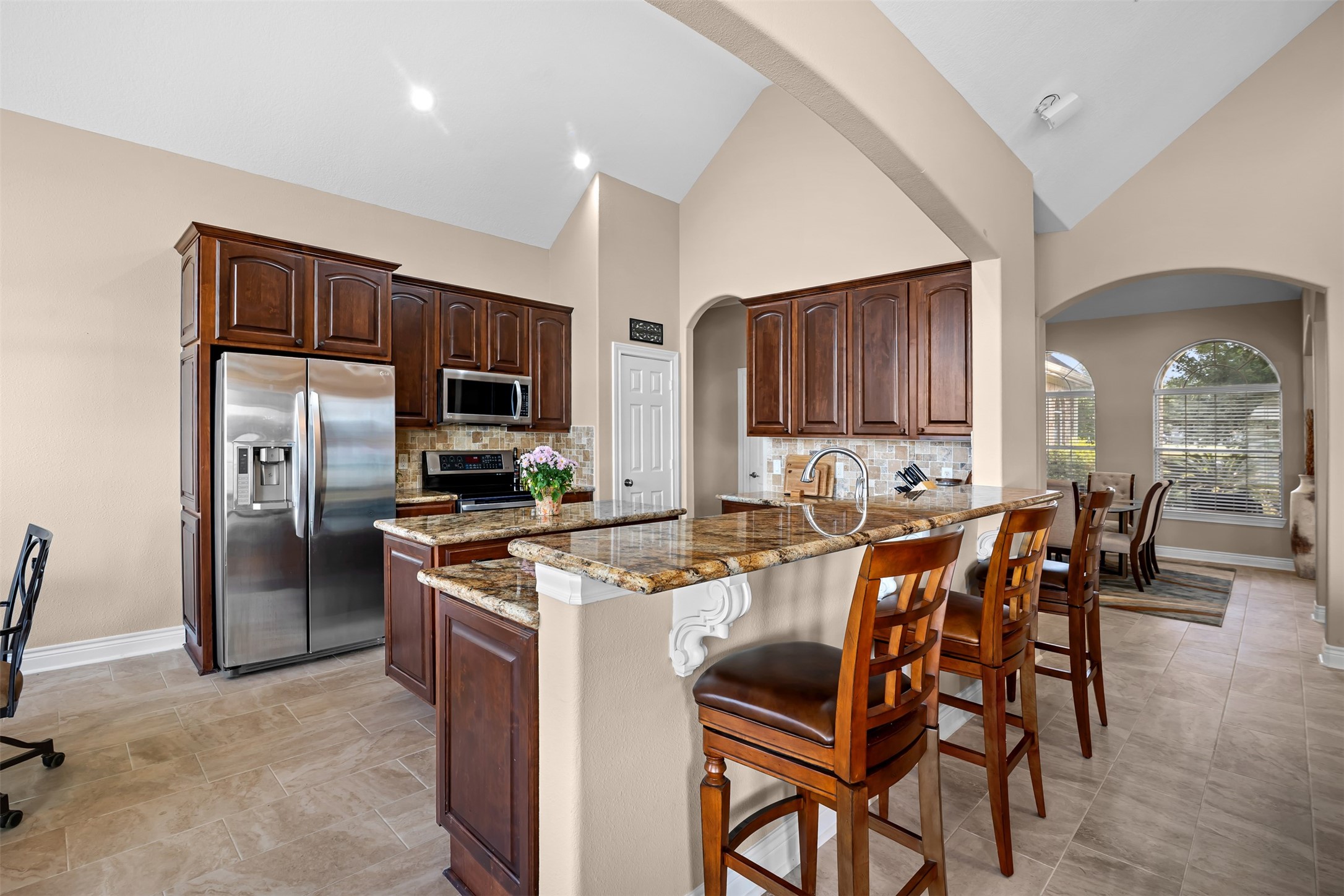 14030 Shoreline Drive Property Photo 13