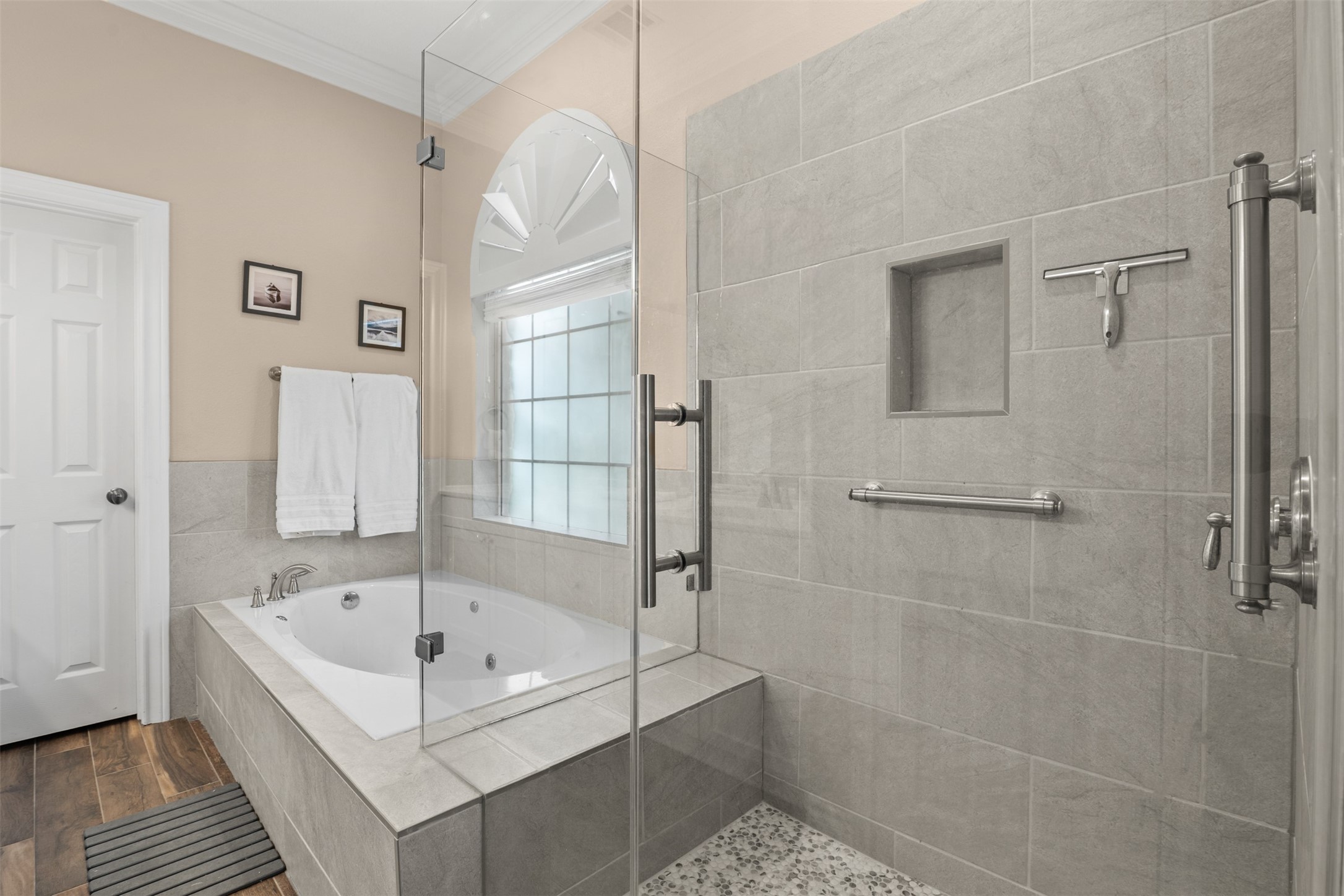 14030 Shoreline Drive Property Photo 18