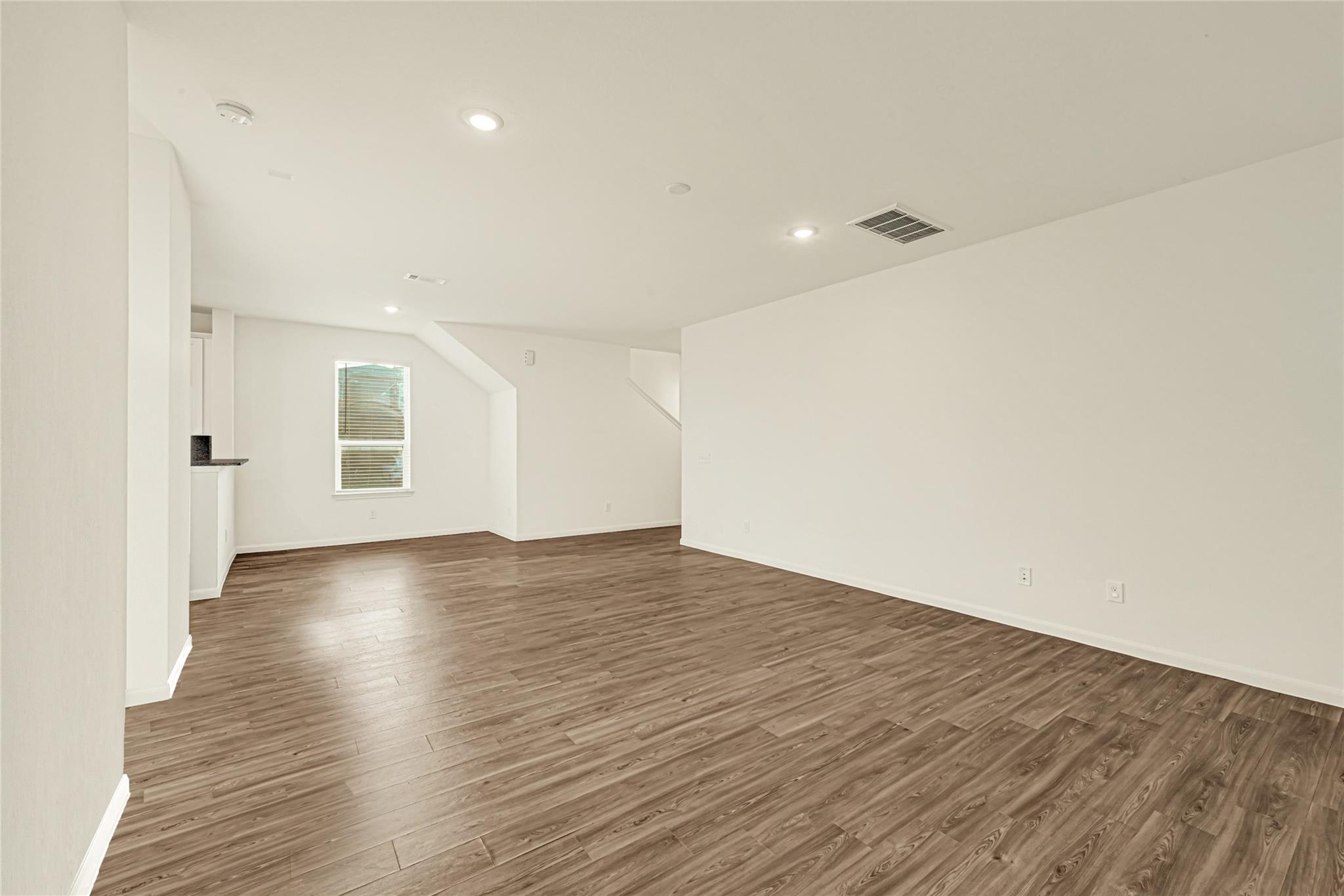 7327 Concorde Field Drive Property Photo 10