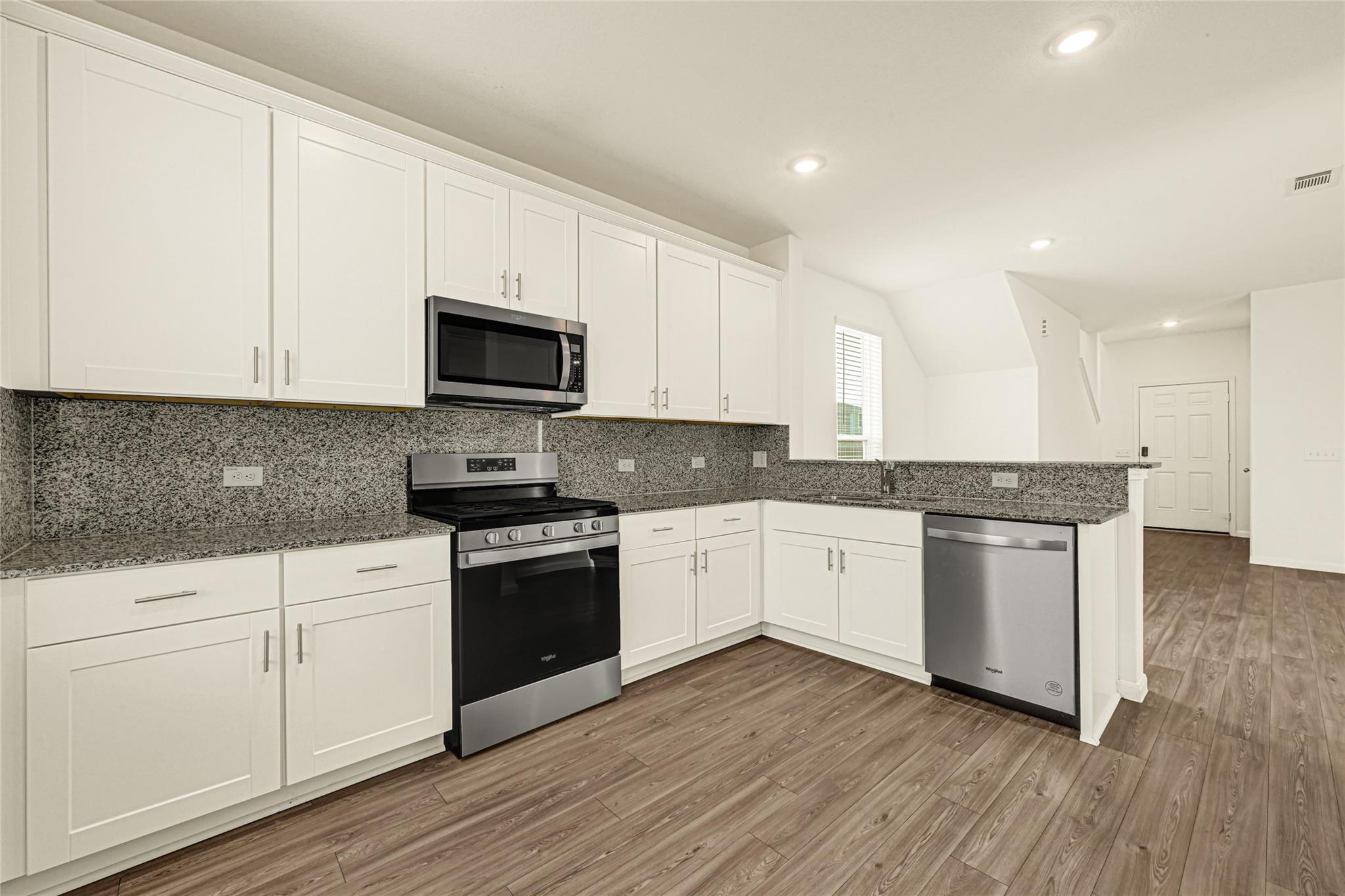 7327 Concorde Field Drive Property Photo 13